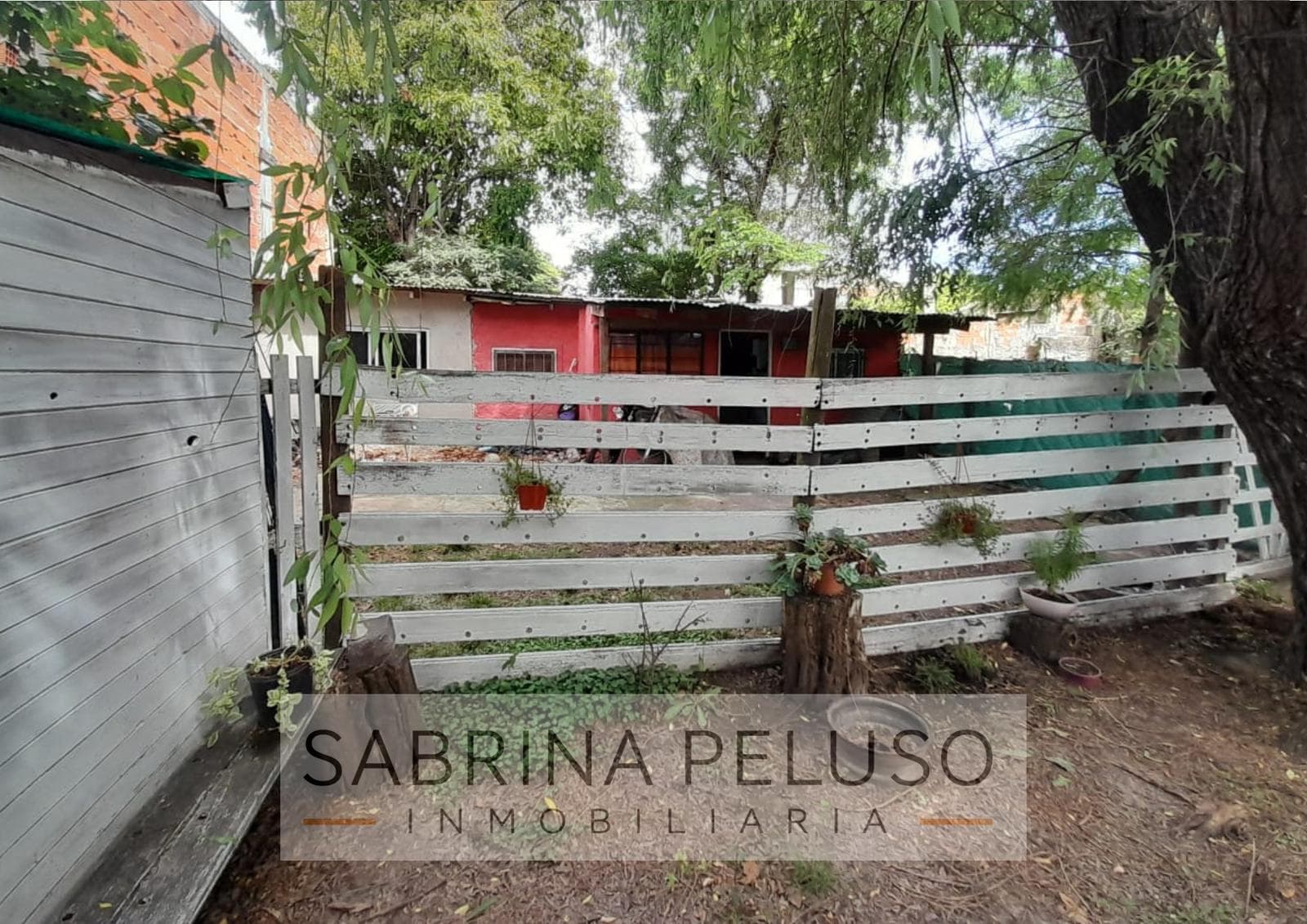 House in Moreno, just a few meters from Route 25 and the West Access Road