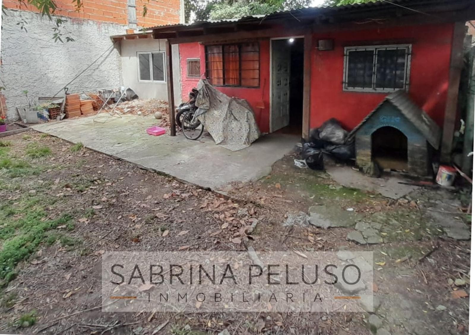 House in Moreno, just a few meters from Route 25 and the West Access Road