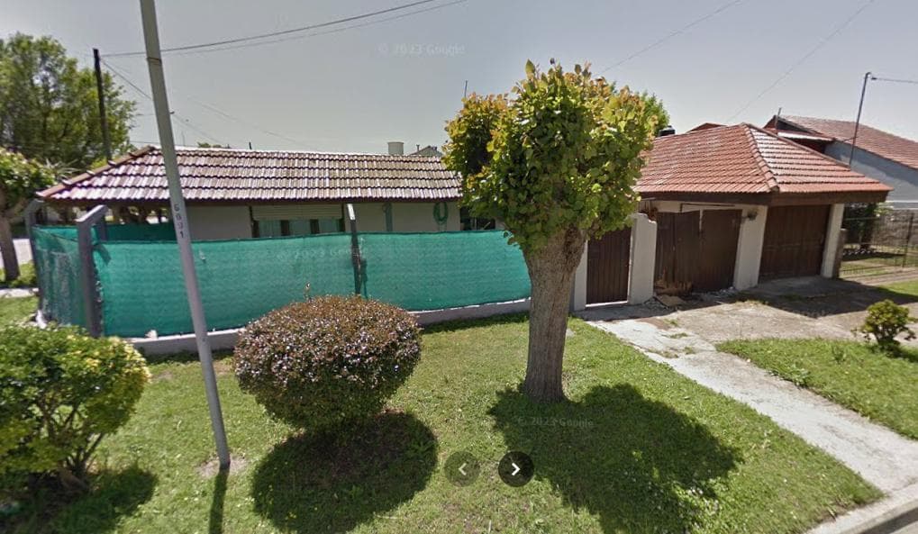 Corner house in an unbeatable location