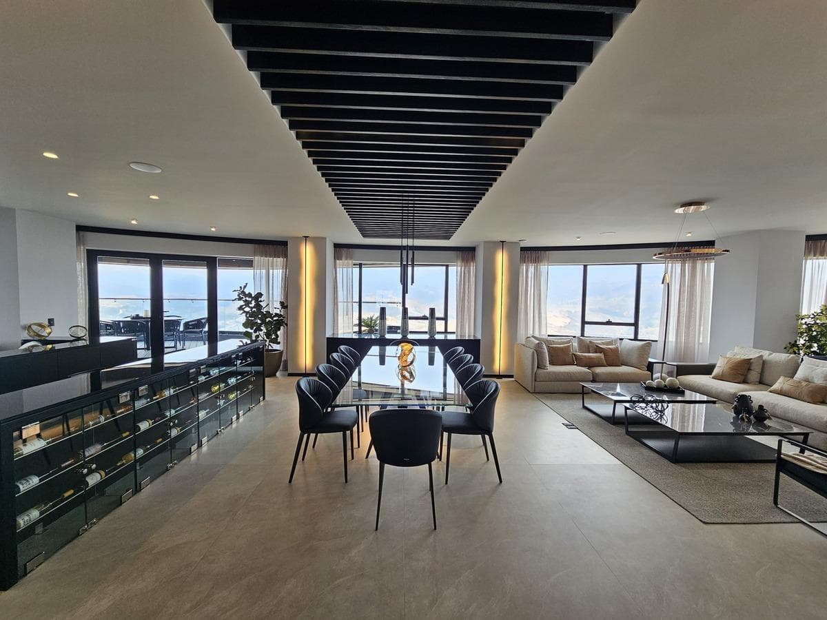 Apartment for Sale in Bosque Real, 460 m²