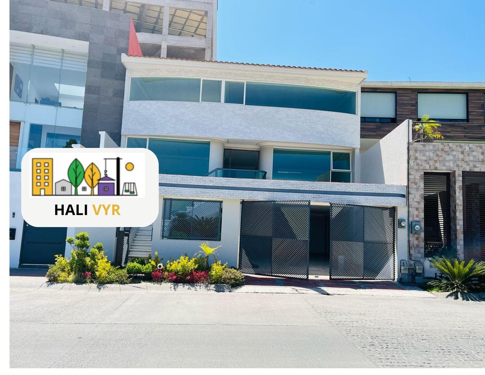 House in a condominium complex in the Lomas Verdes Subdivision, 6th Section