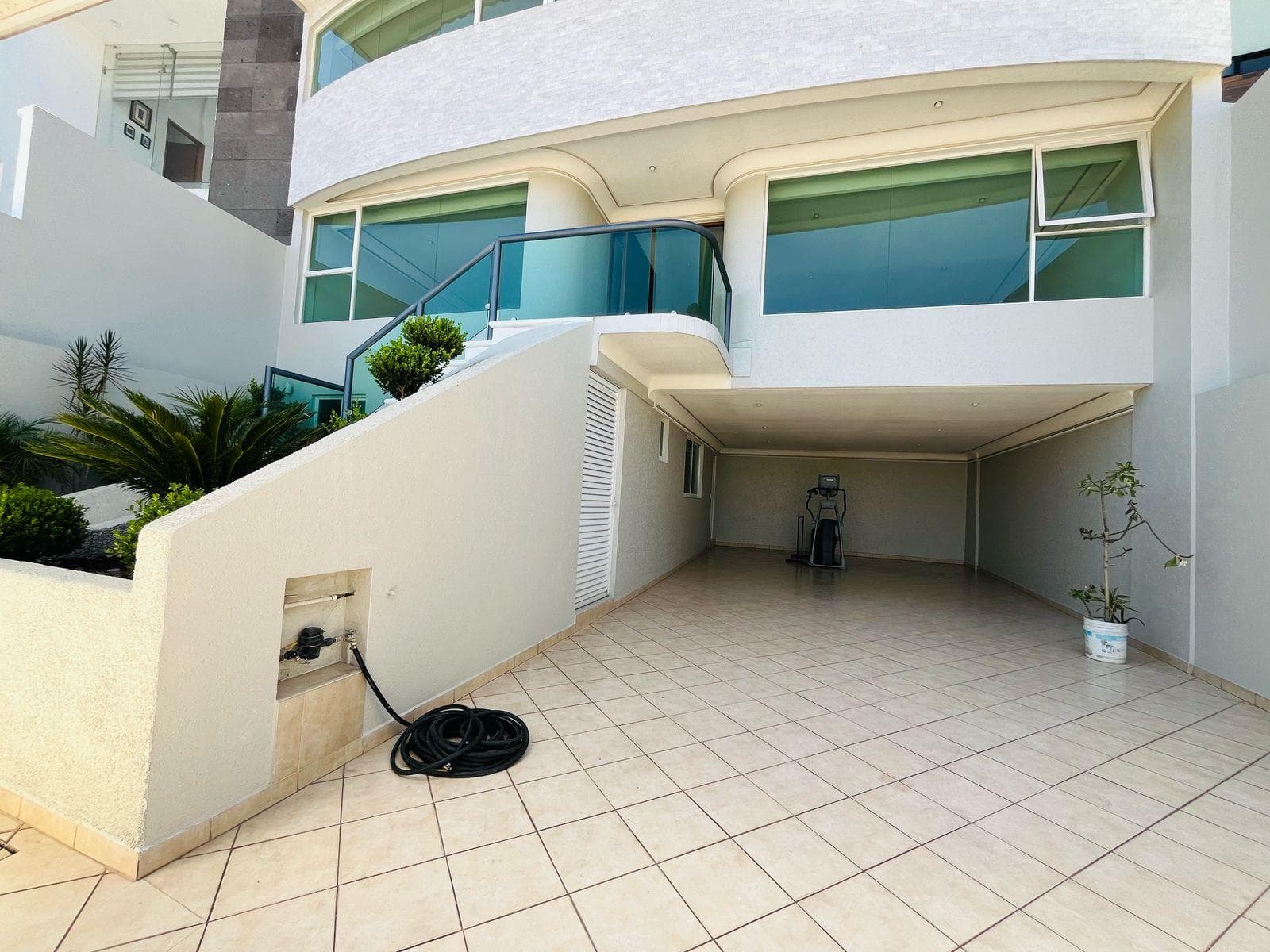 House in a condominium complex in the Lomas Verdes Subdivision, 6th Section