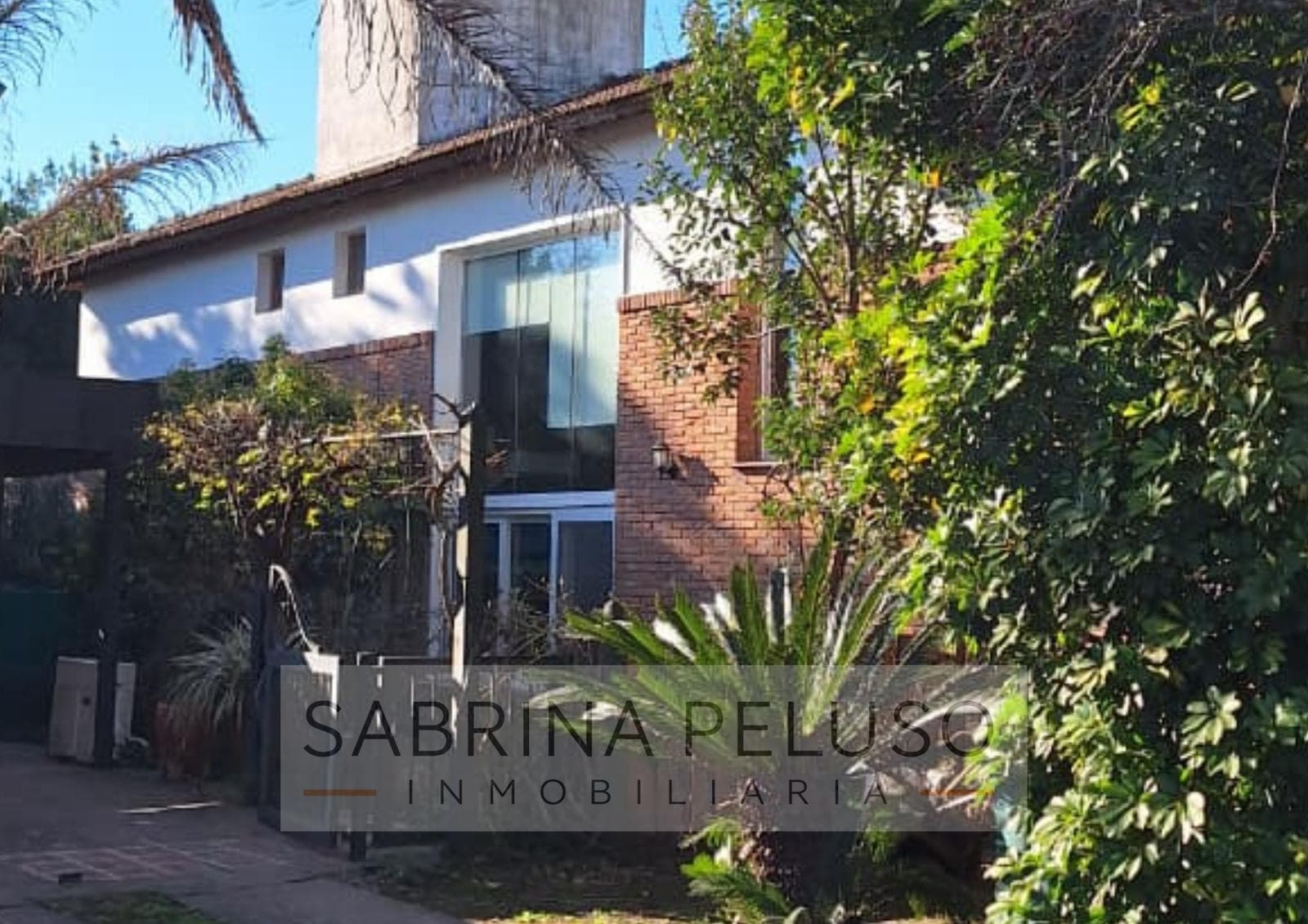 FOR SALE: House in the El Casco De Moreno Gated Community