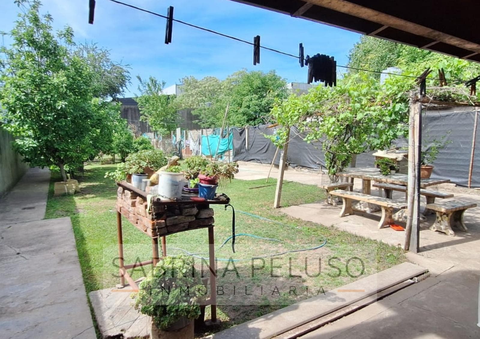 House FOR SALE in La Reja Colectora