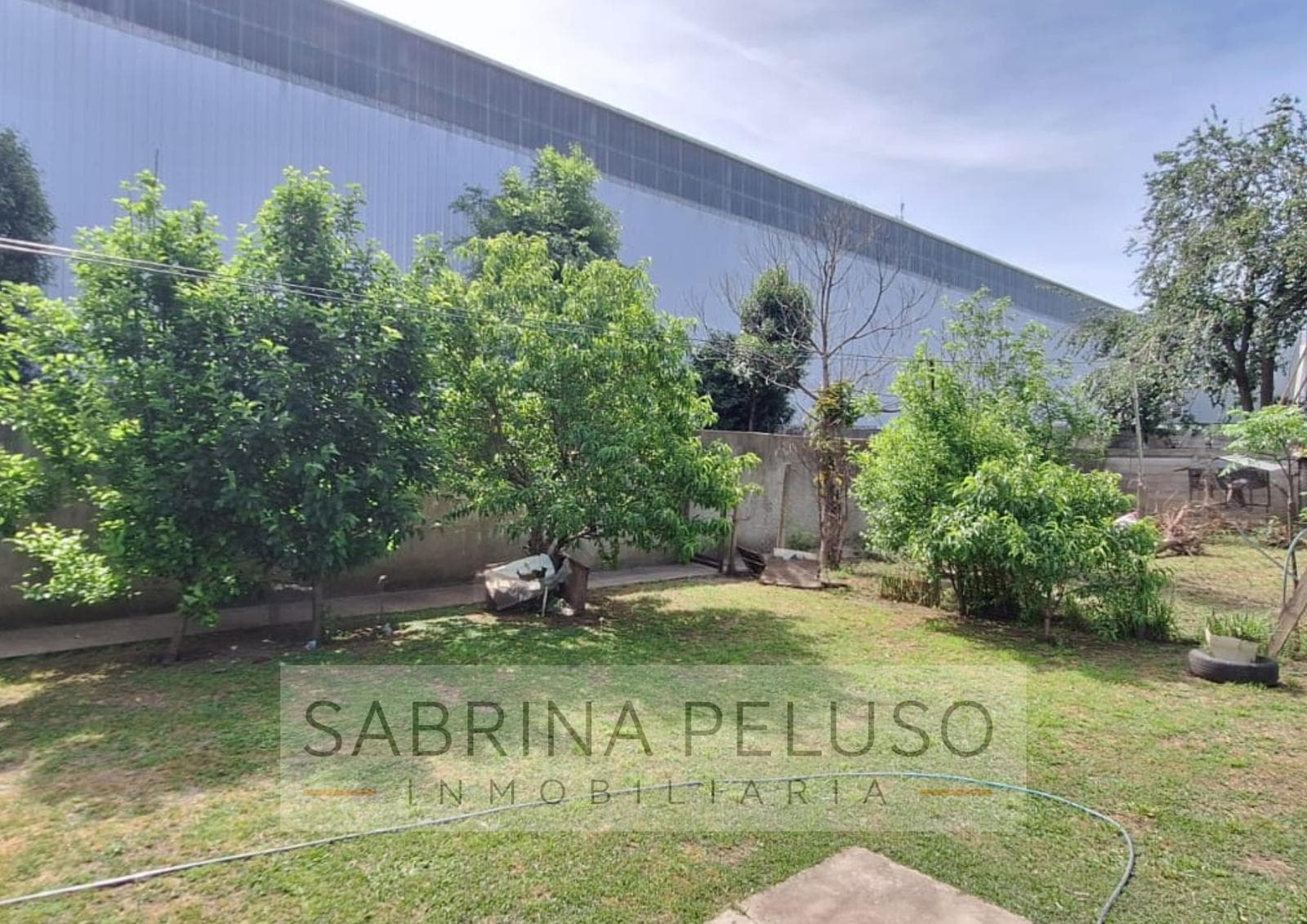 House FOR SALE in La Reja Colectora