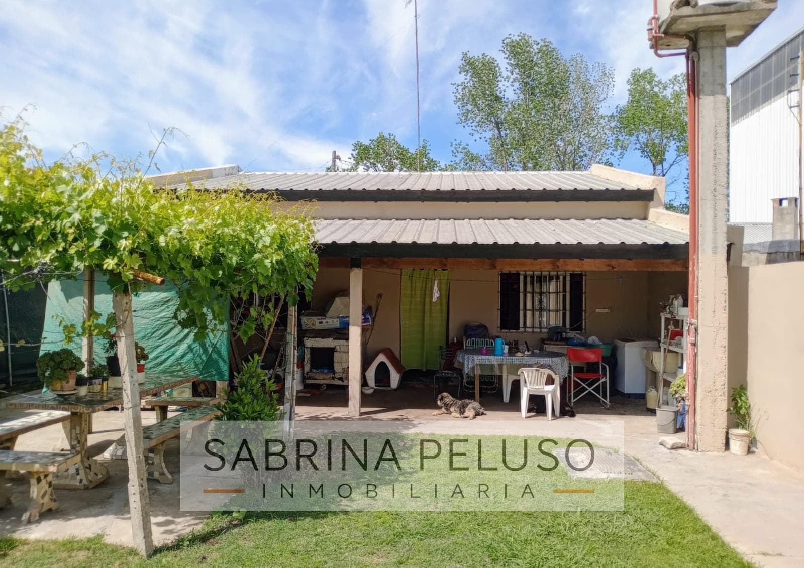 House FOR SALE in La Reja Colectora