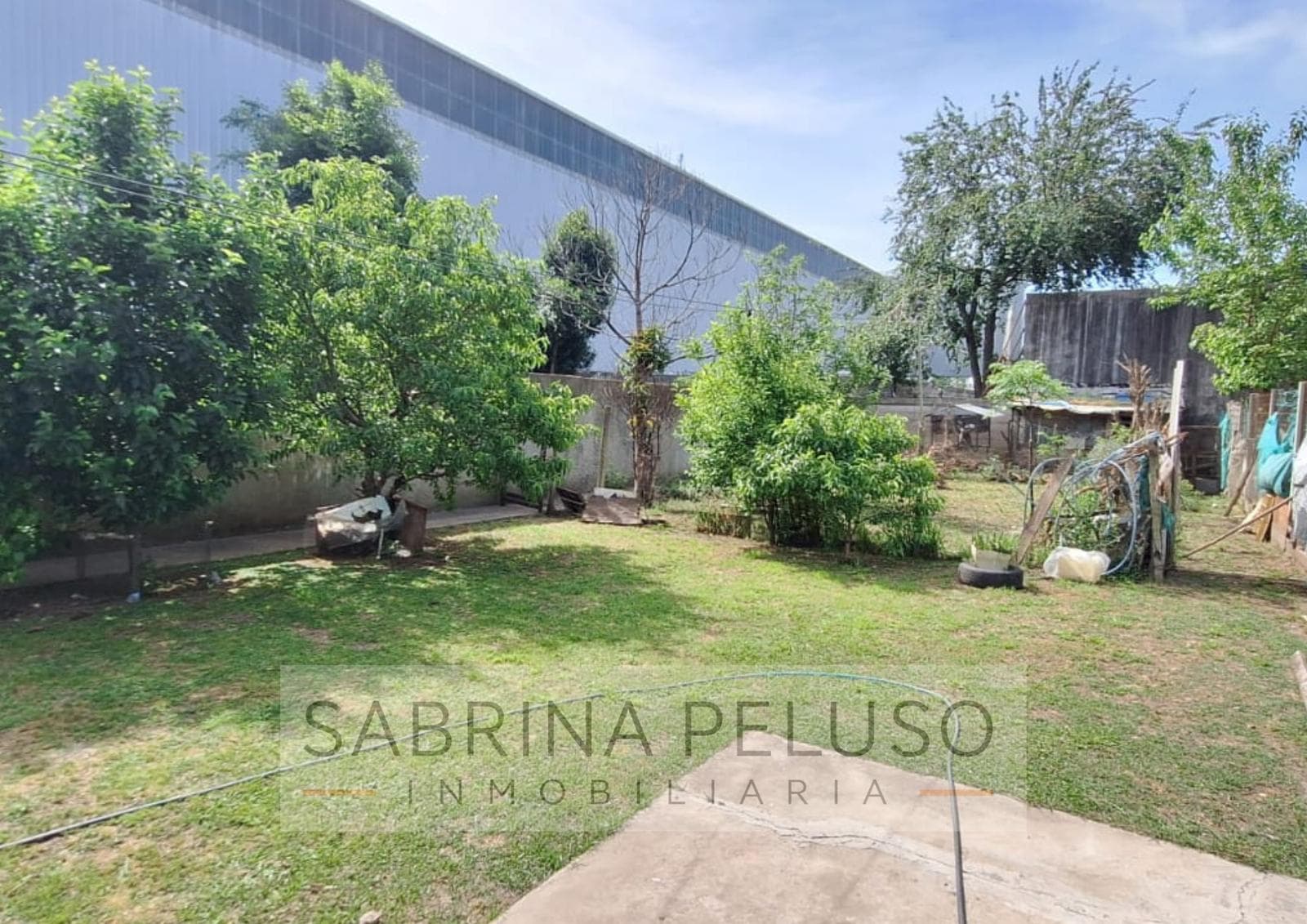 House FOR SALE in La Reja Colectora