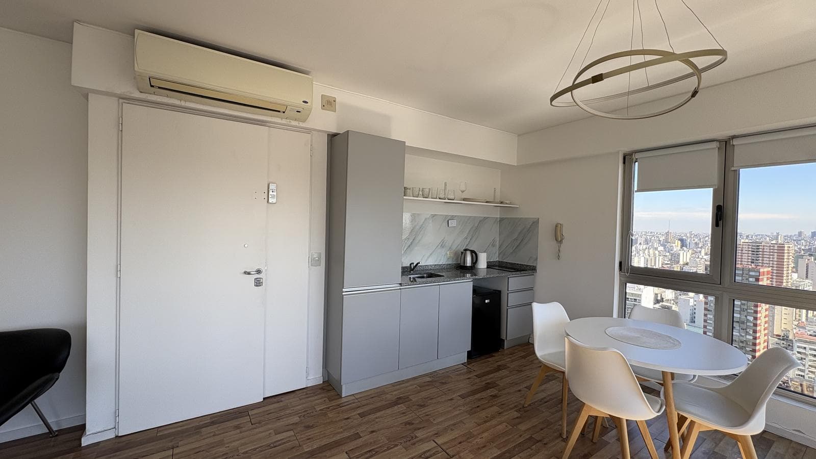 Studio Apartment for Sale in Puerto Madero, High Floor!!