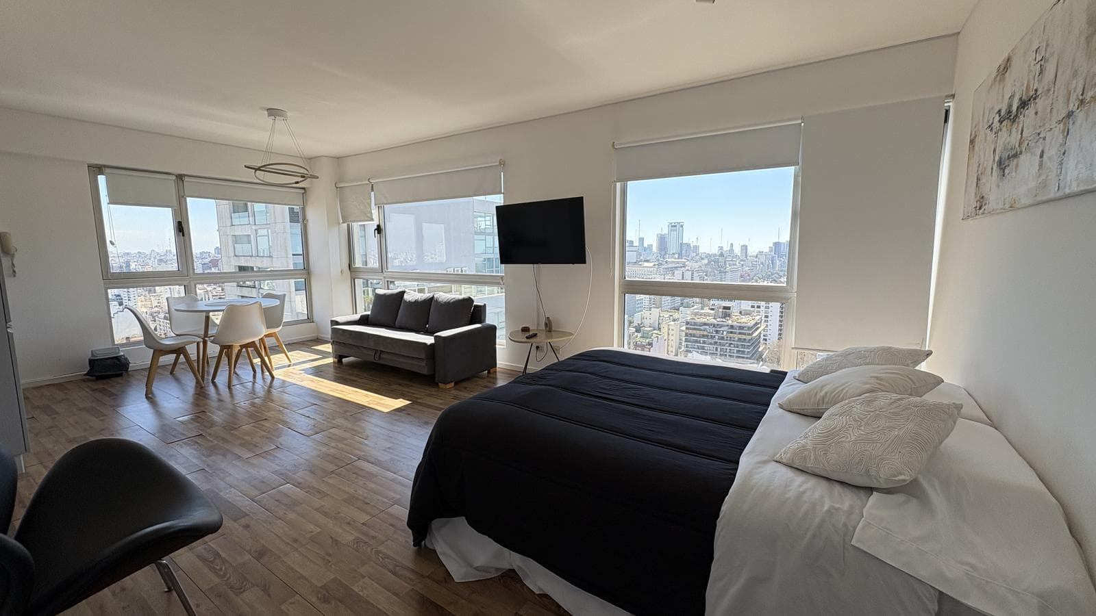 Studio Apartment for Sale in Puerto Madero, High Floor!!