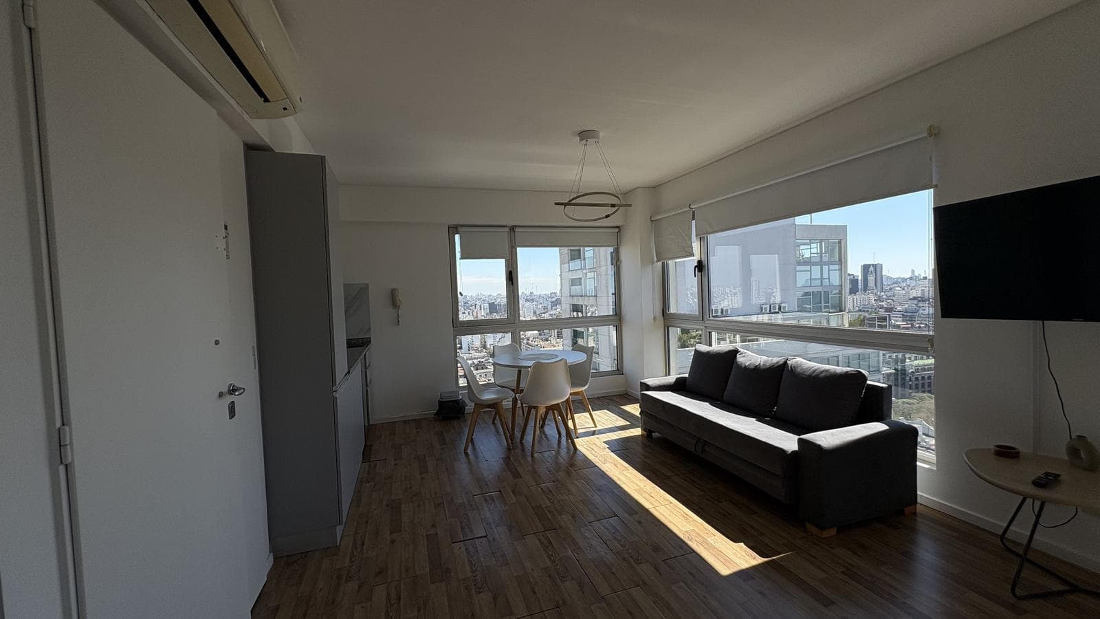 Studio Apartment for Sale in Puerto Madero, High Floor!!