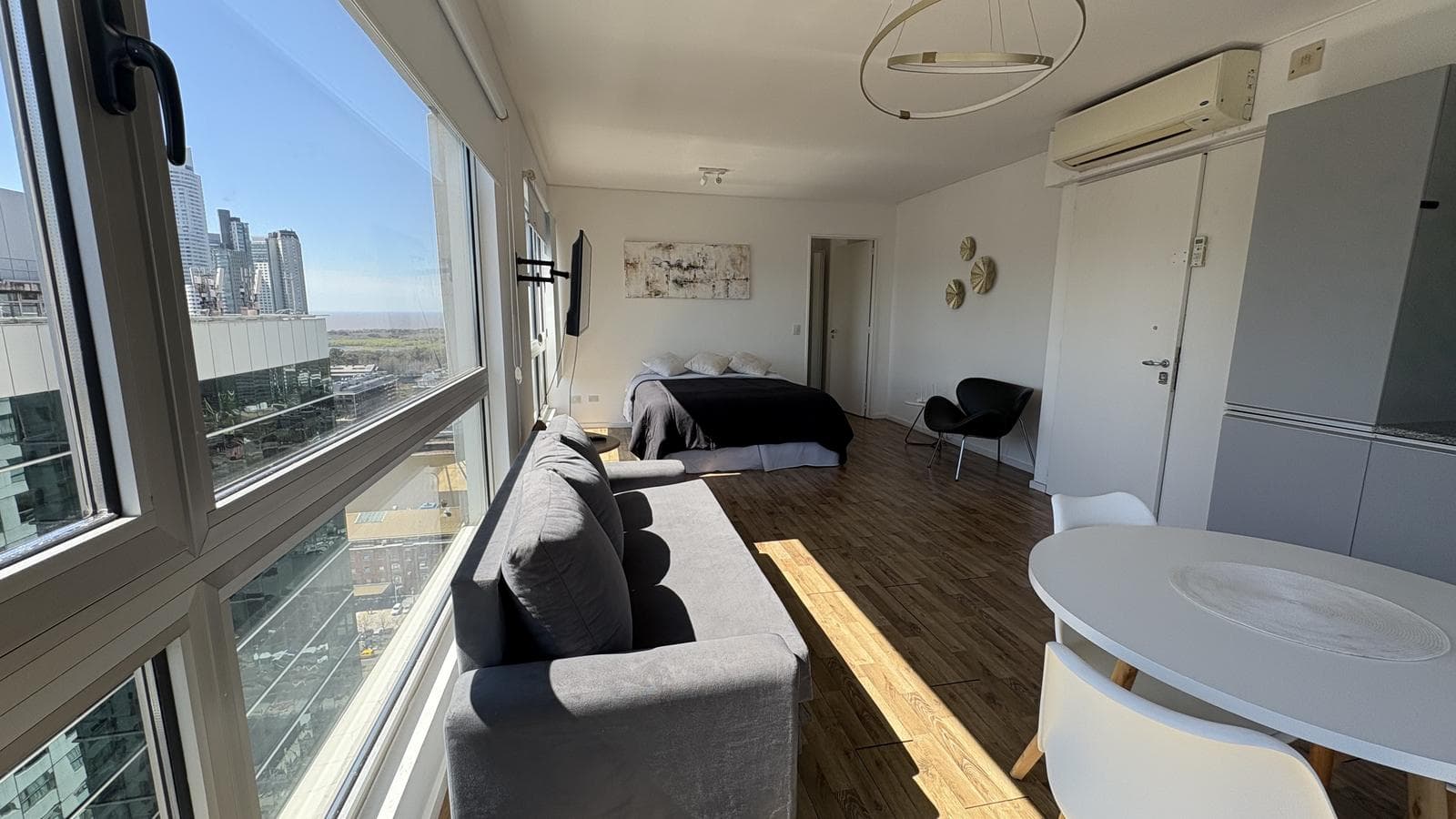 Studio Apartment for Sale in Puerto Madero, High Floor!!