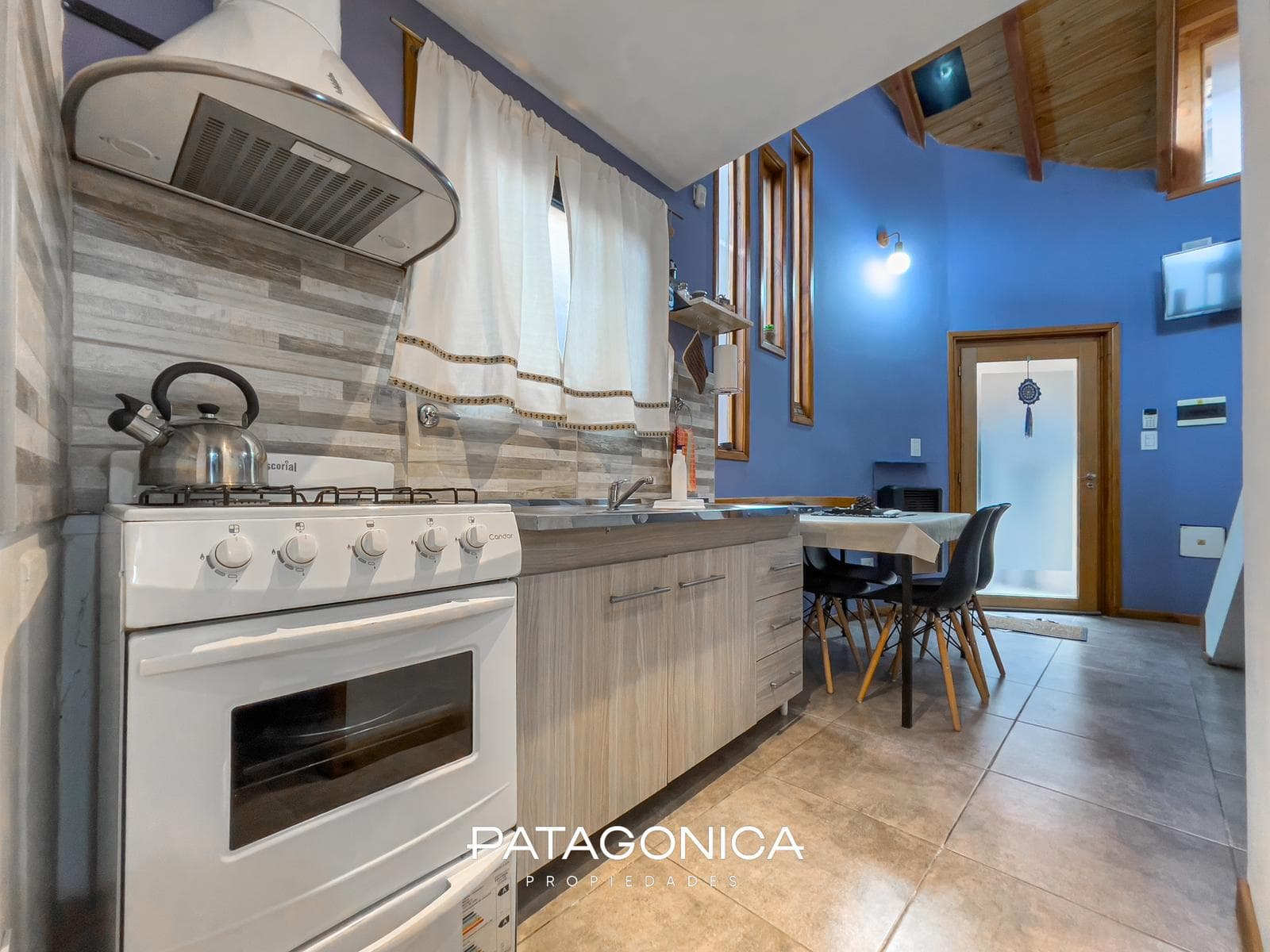3-ROOM APARTMENT FOR SALE, FULLY FURNISHED, DOWNTOWN VILLA LA ANGOSTURA