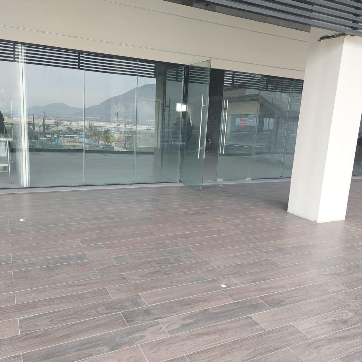COMMERCIAL SPACE FOR RENT IN CUMBRES