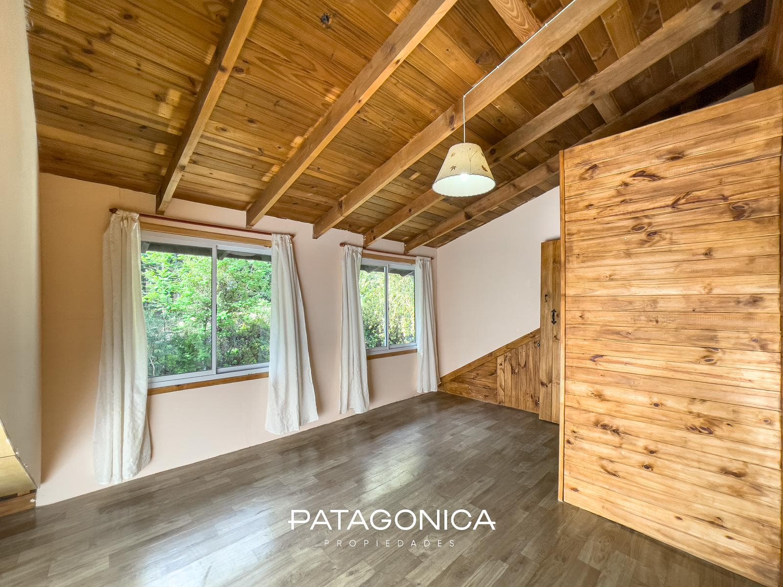 FOR SALE: 2 TINY HOUSES, 170 m² in the Norte Neighborhood, Villa La Angostura