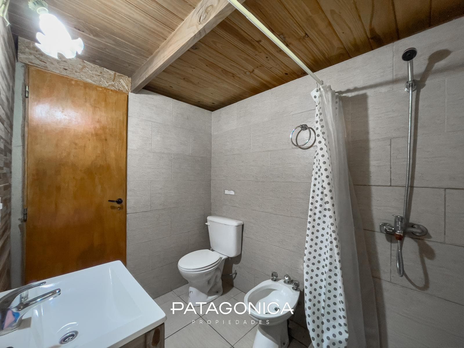 FOR SALE: 2 TINY HOUSES, 170 m² in the Norte Neighborhood, Villa La Angostura