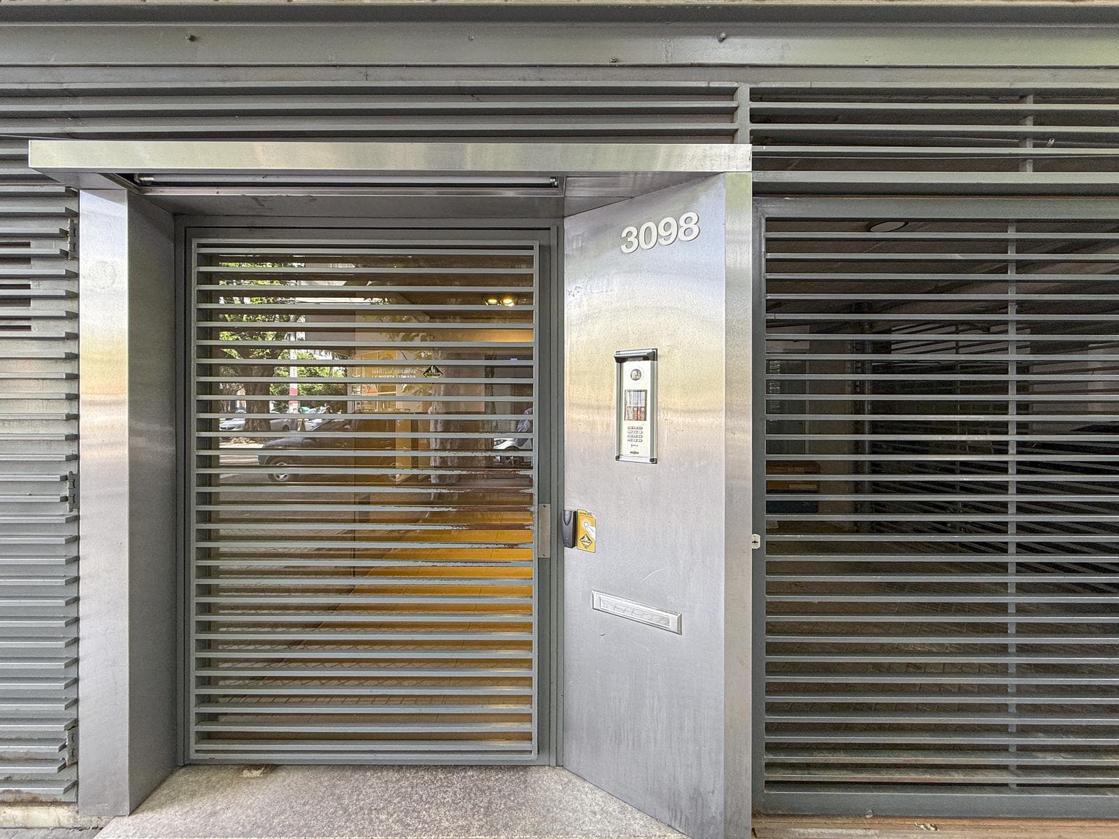 Brand-new 1-bedroom, 2-bathroom duplex apartment