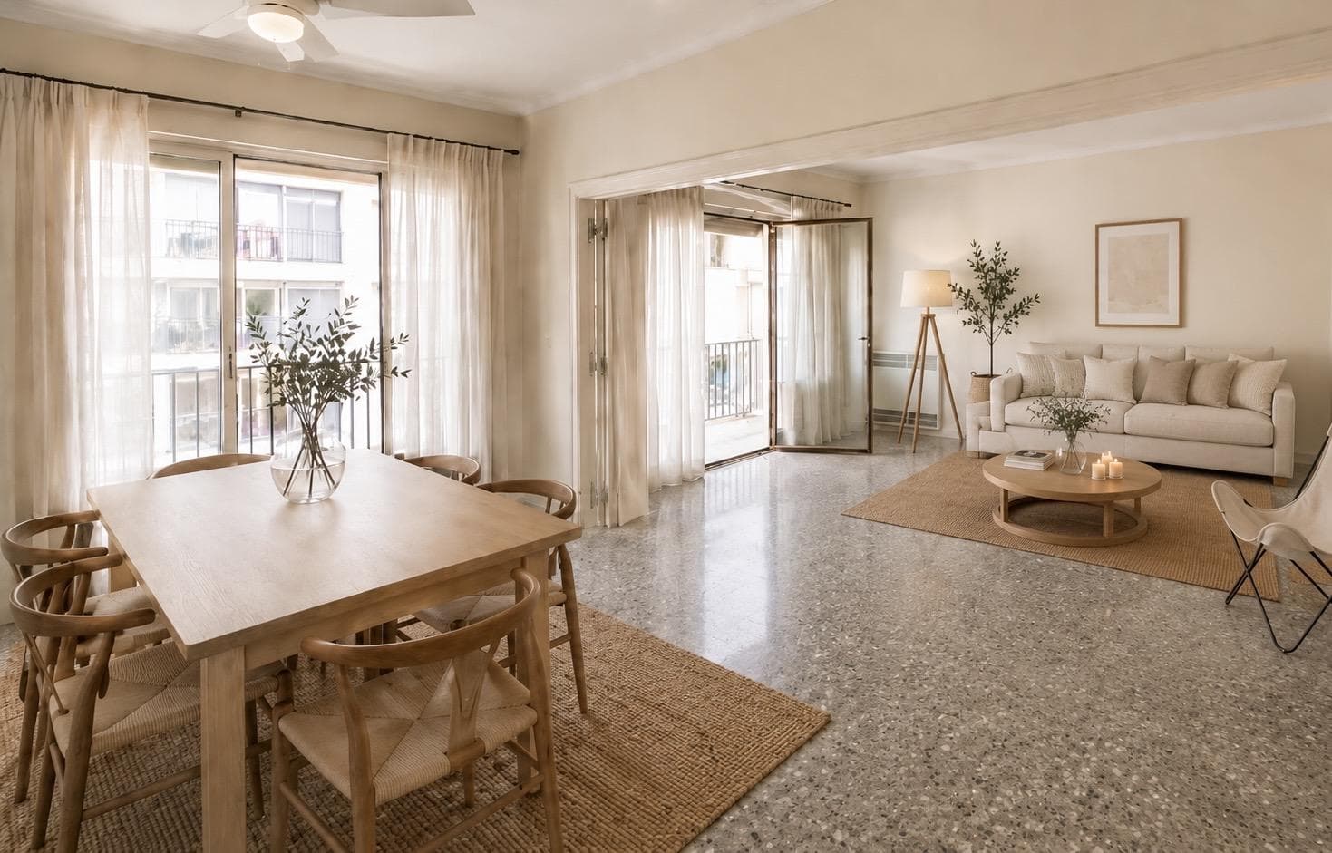 3-bedroom apartment with a maid's quarters and a balcony in an excellent location