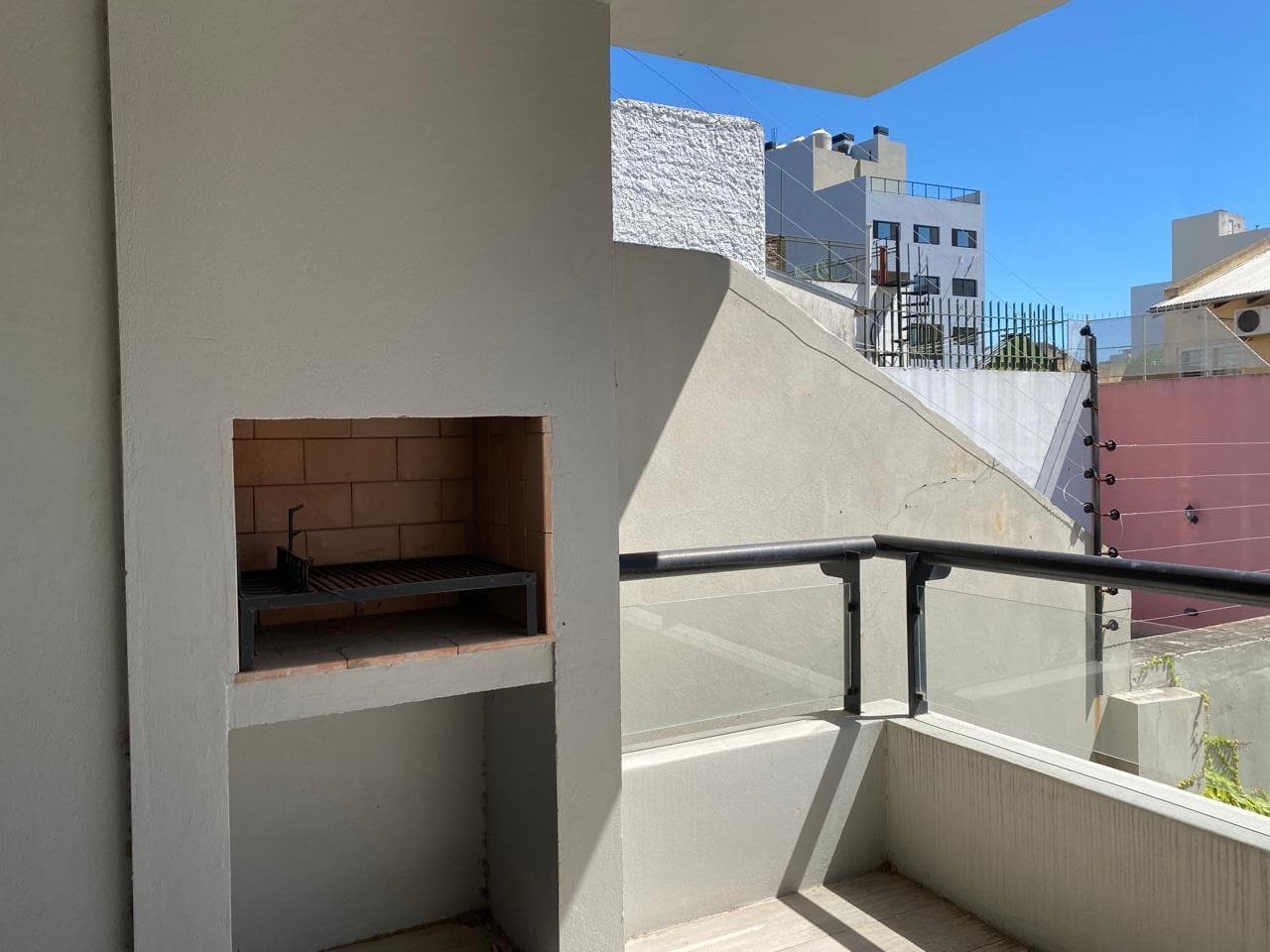 Impeccable 2-bedroom apartment—BALCONY with grill—inner courtyard in a modern building