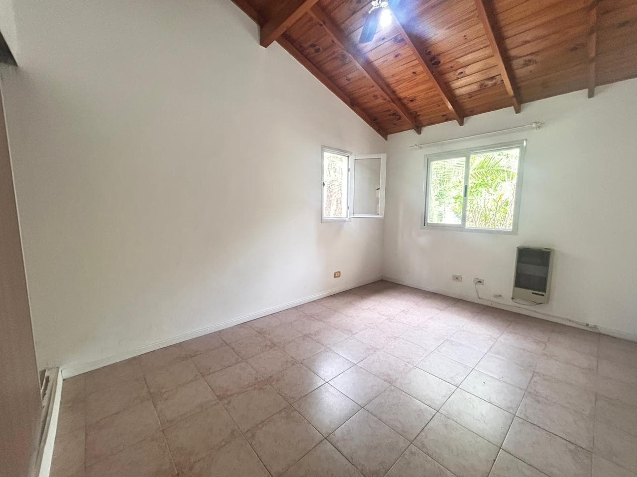 MORTGAGE-ELIGIBLE - 4-bedroom home for sale - in Maschwitz Privado