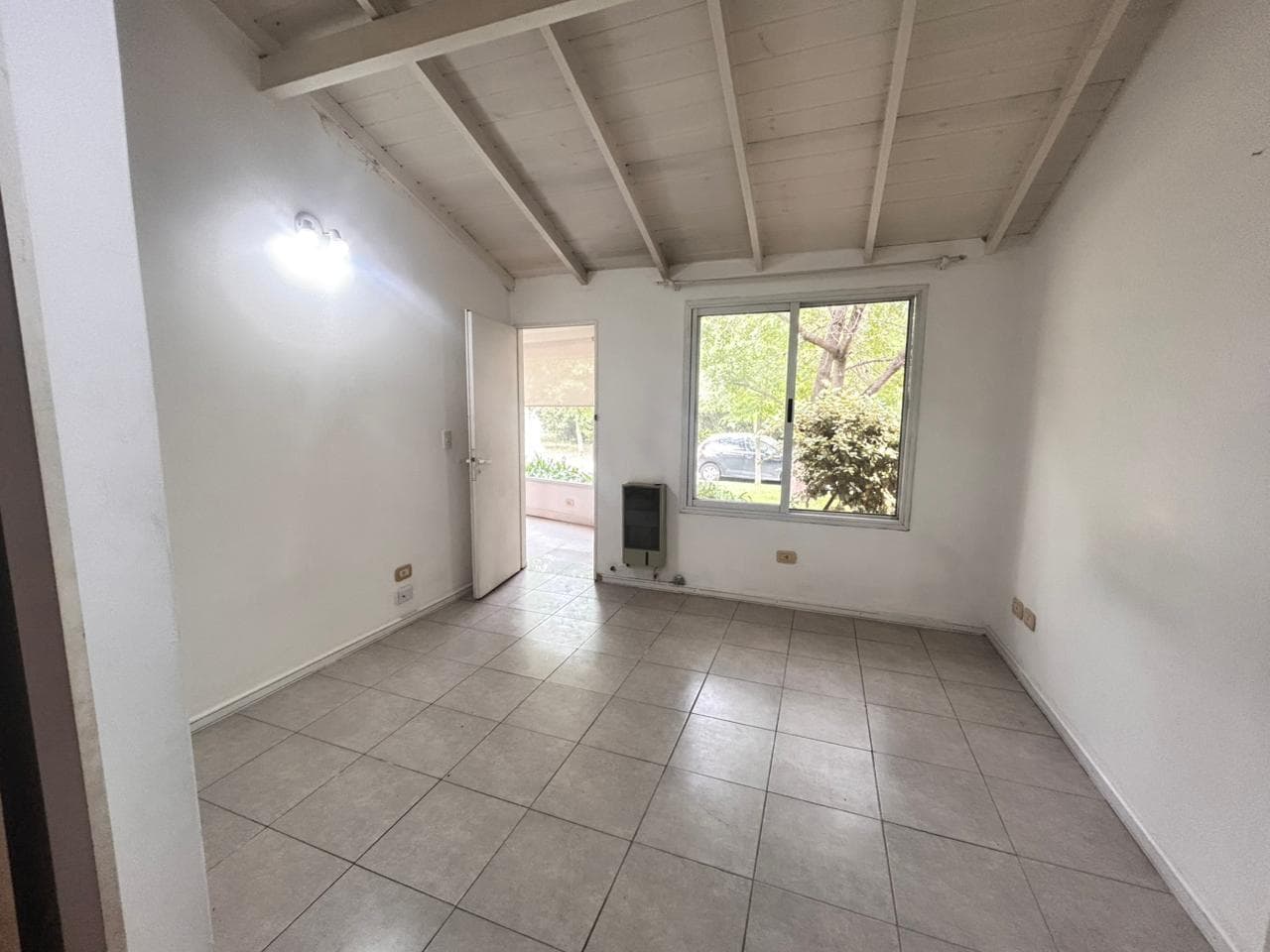 MORTGAGE-ELIGIBLE - 4-bedroom home for sale - in Maschwitz Privado