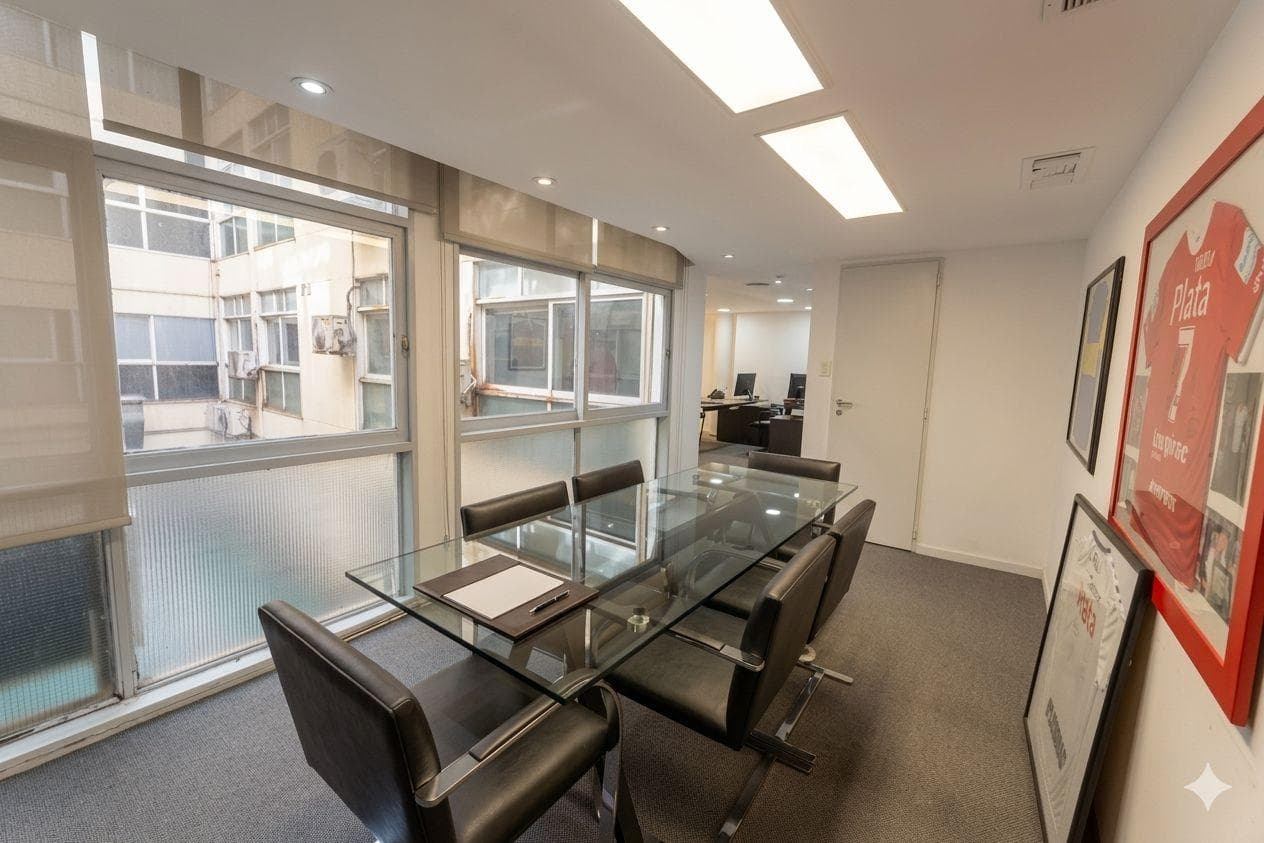 800 Meters of Office Space for Sale - San Nicolas - WE ACCEPT TRADE-INS