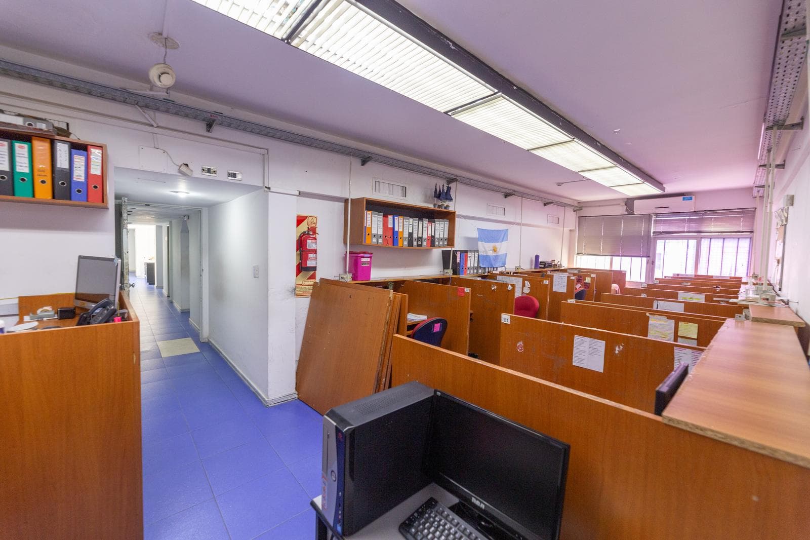 800 Meters of Office Space for Sale - San Nicolas - WE ACCEPT TRADE-INS