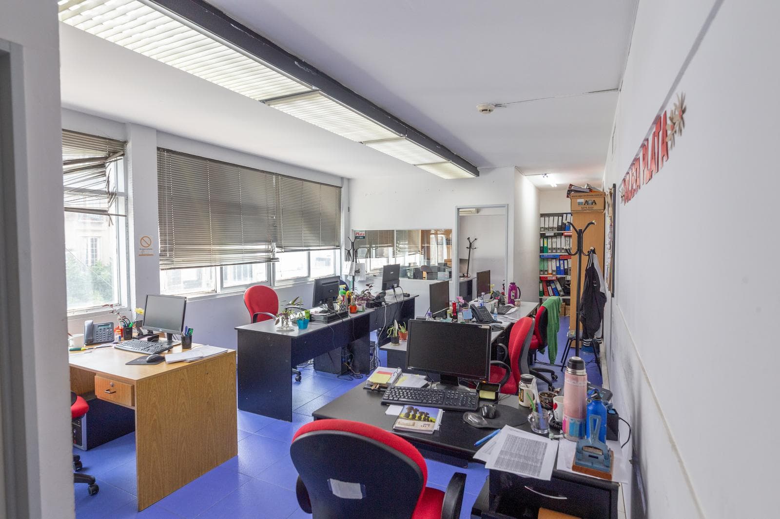 800 Meters of Office Space for Sale - San Nicolas - WE ACCEPT TRADE-INS