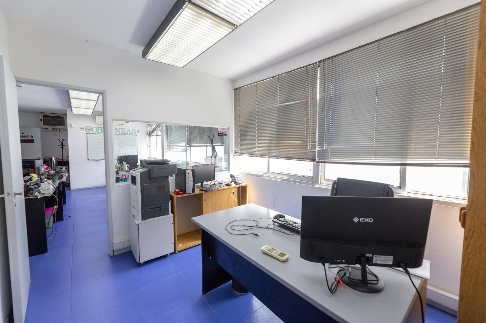 800 Meters of Office Space for Sale - San Nicolas - WE ACCEPT TRADE-INS