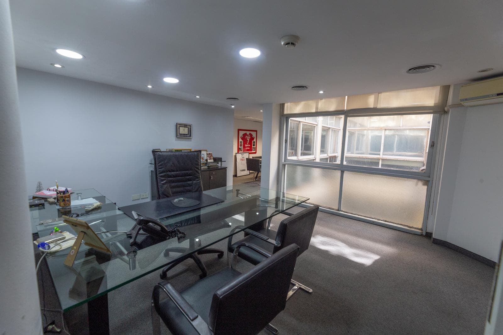 800 Meters of Office Space for Sale - San Nicolas - WE ACCEPT TRADE-INS