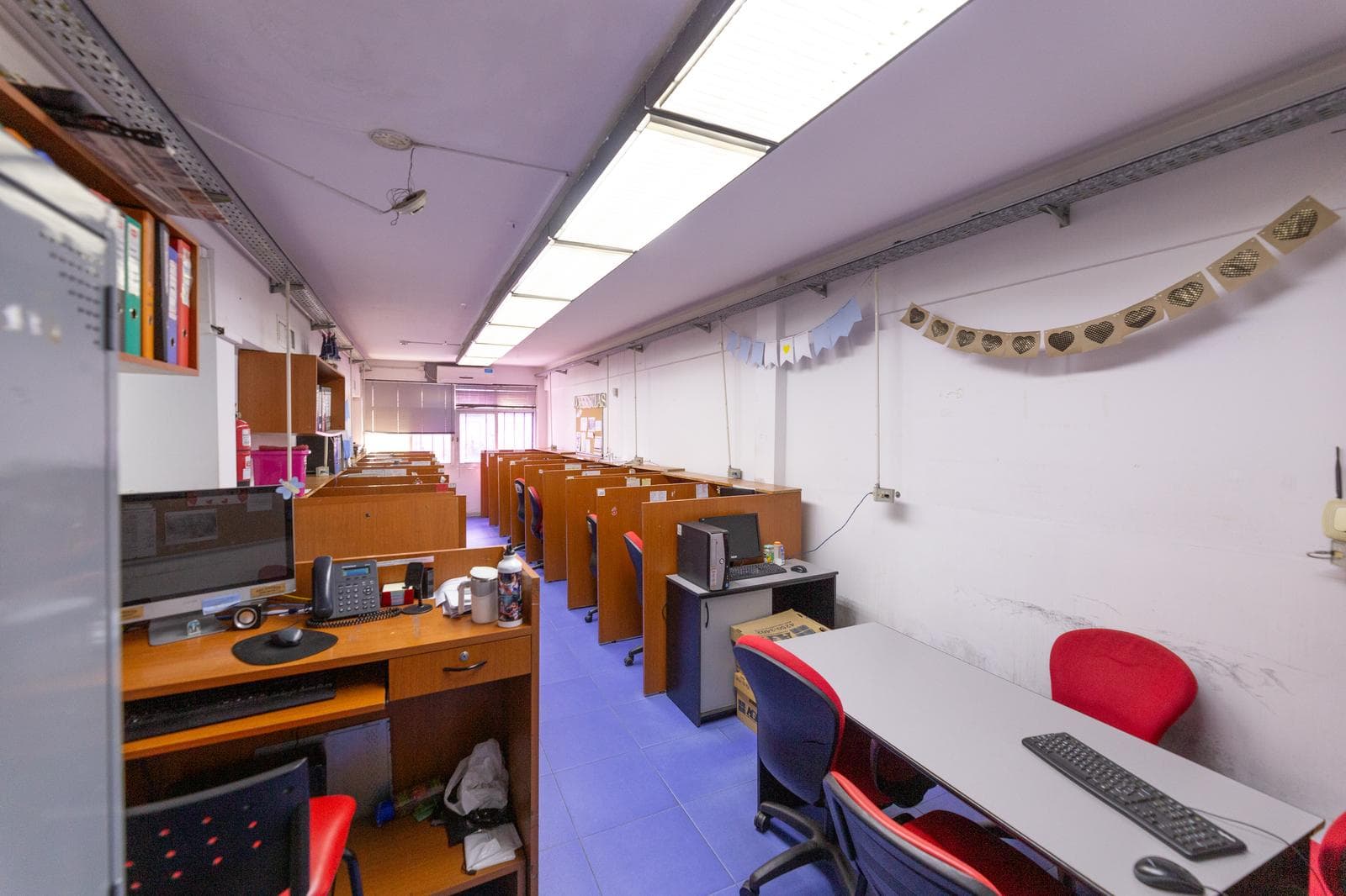 800 Meters of Office Space for Sale - San Nicolas - WE ACCEPT TRADE-INS