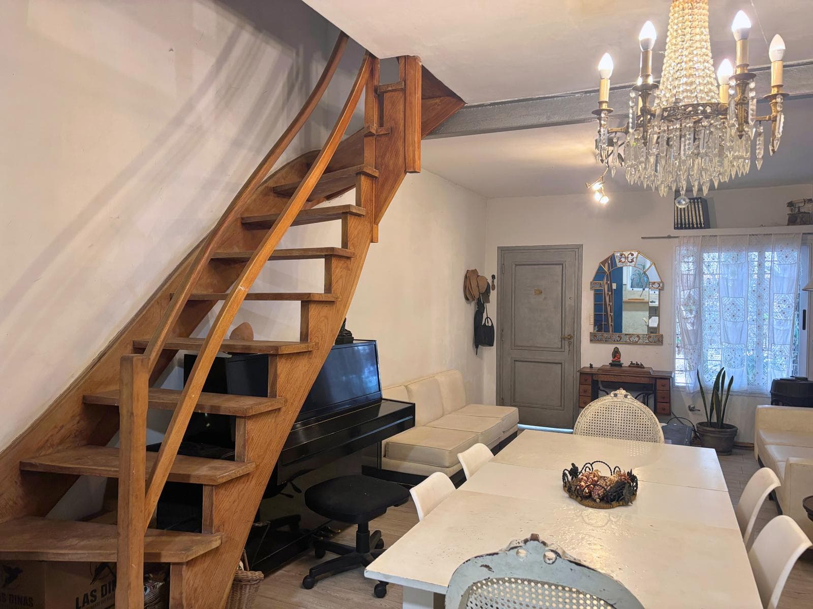 For Sale: PH-style townhouse in the best neighborhood of Vicente López.