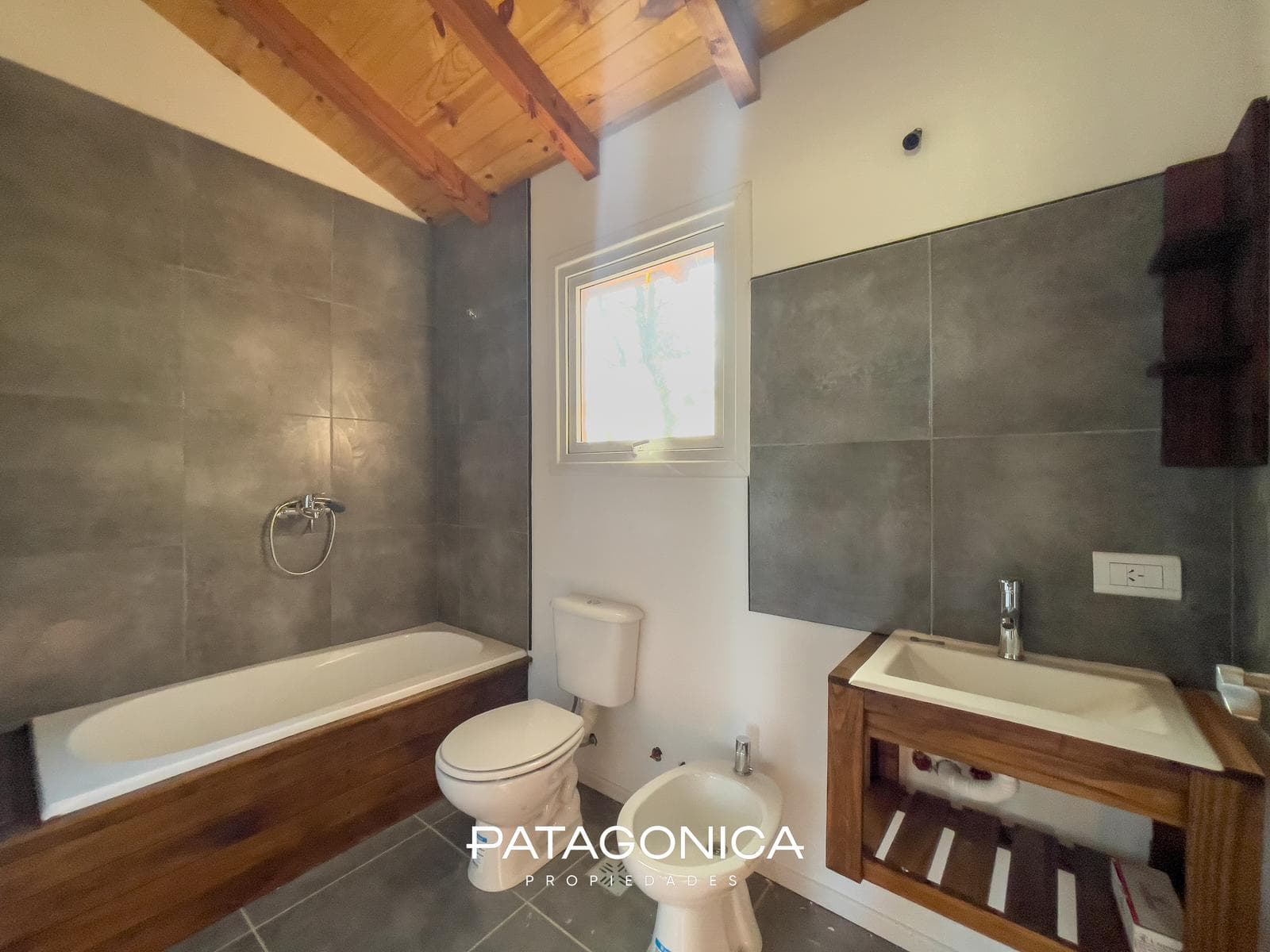 3-ROOM APARTMENT FOR SALE, 90 m², DOWNTOWN, VILLA LA ANGOSTURA