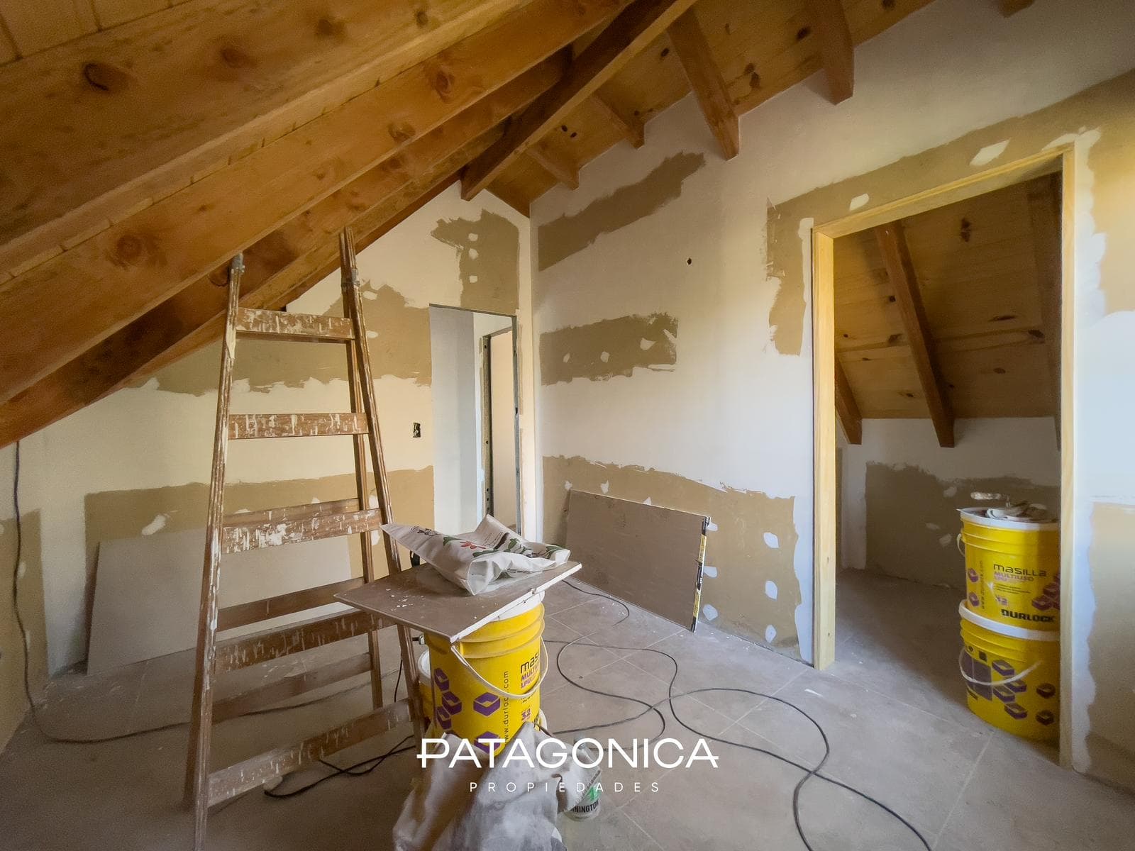 3-ROOM APARTMENT FOR SALE, 90 m², DOWNTOWN, VILLA LA ANGOSTURA