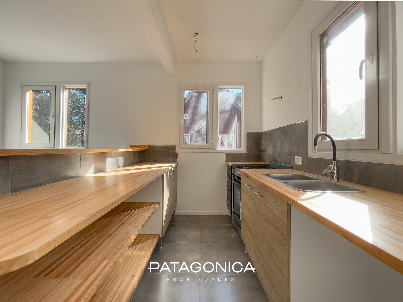3-ROOM APARTMENT FOR SALE, 90 m², DOWNTOWN, VILLA LA ANGOSTURA