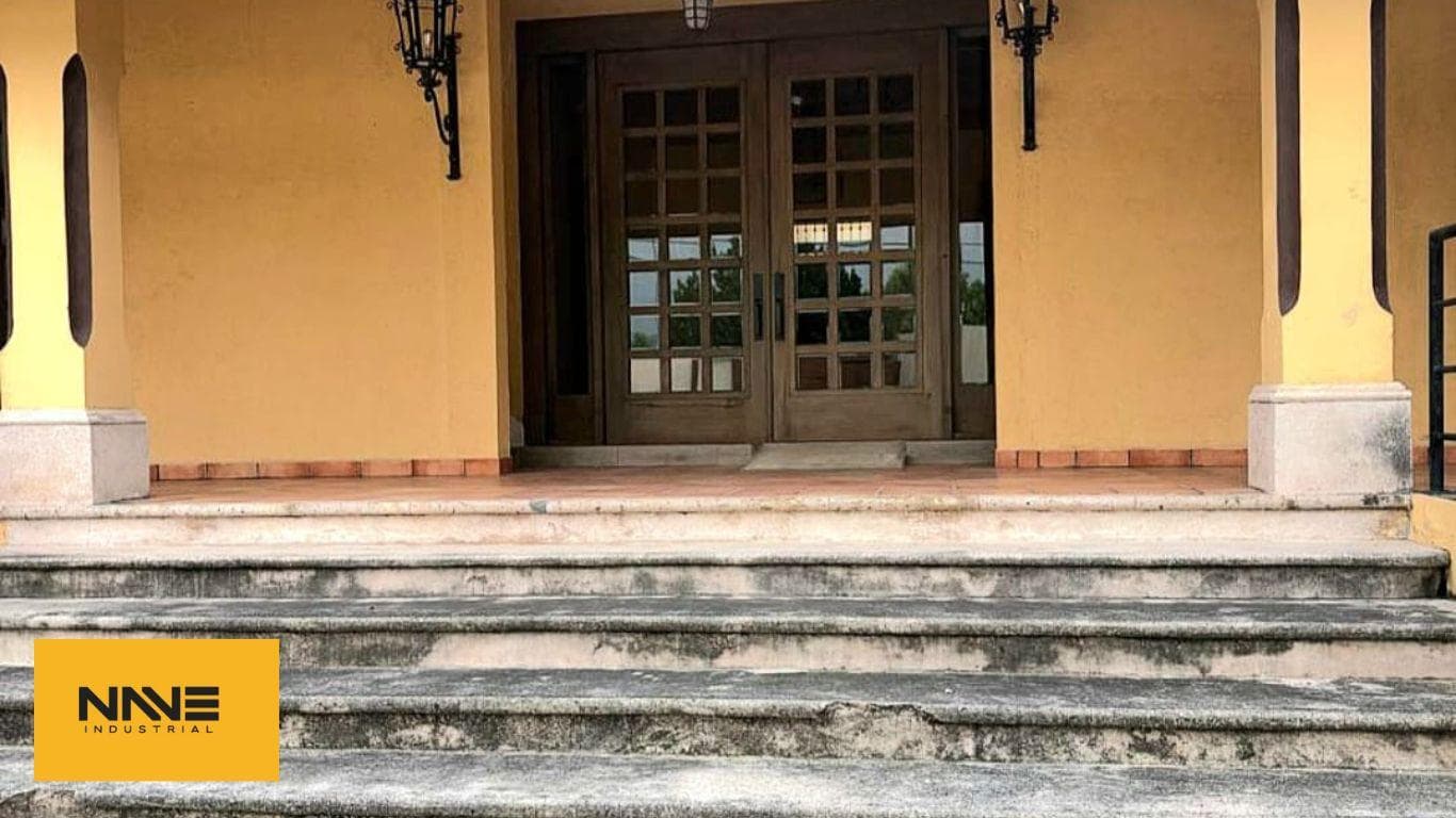 HOUSE FOR SALE IN MONTERREY, VILLA LAS FLORES NEIGHBORHOOD