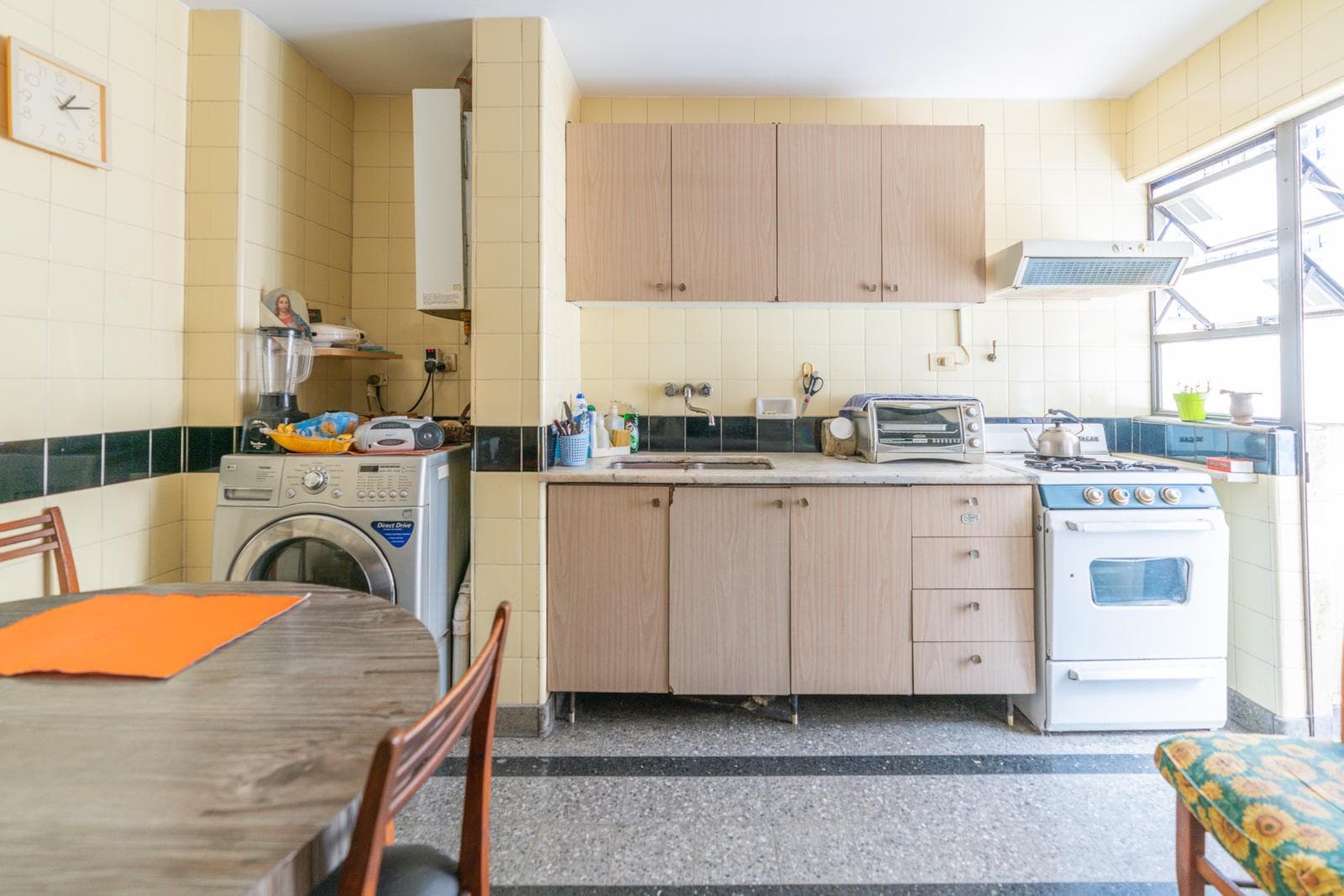 3-room apartment facing the street - 100 Del Barco Centenera