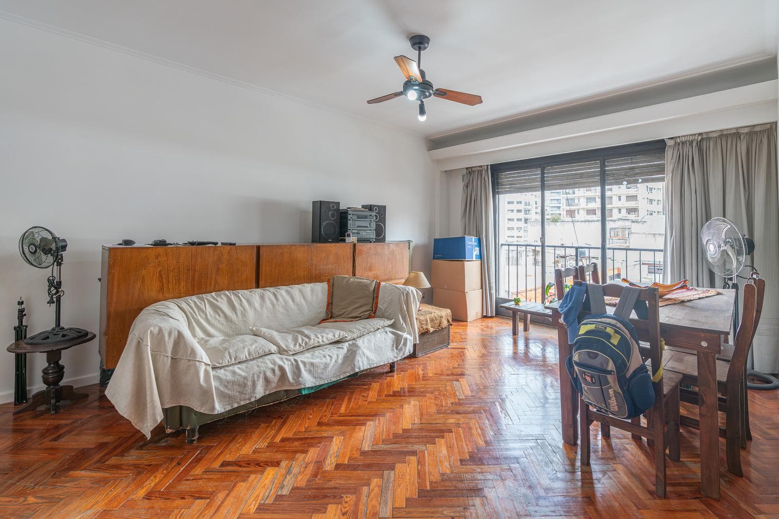 3-room apartment facing the street - 100 Del Barco Centenera