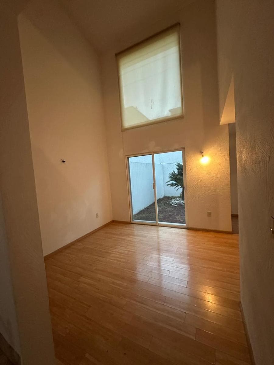 Casa con 3 Recámaras y sala de TV en la Marina Residencial