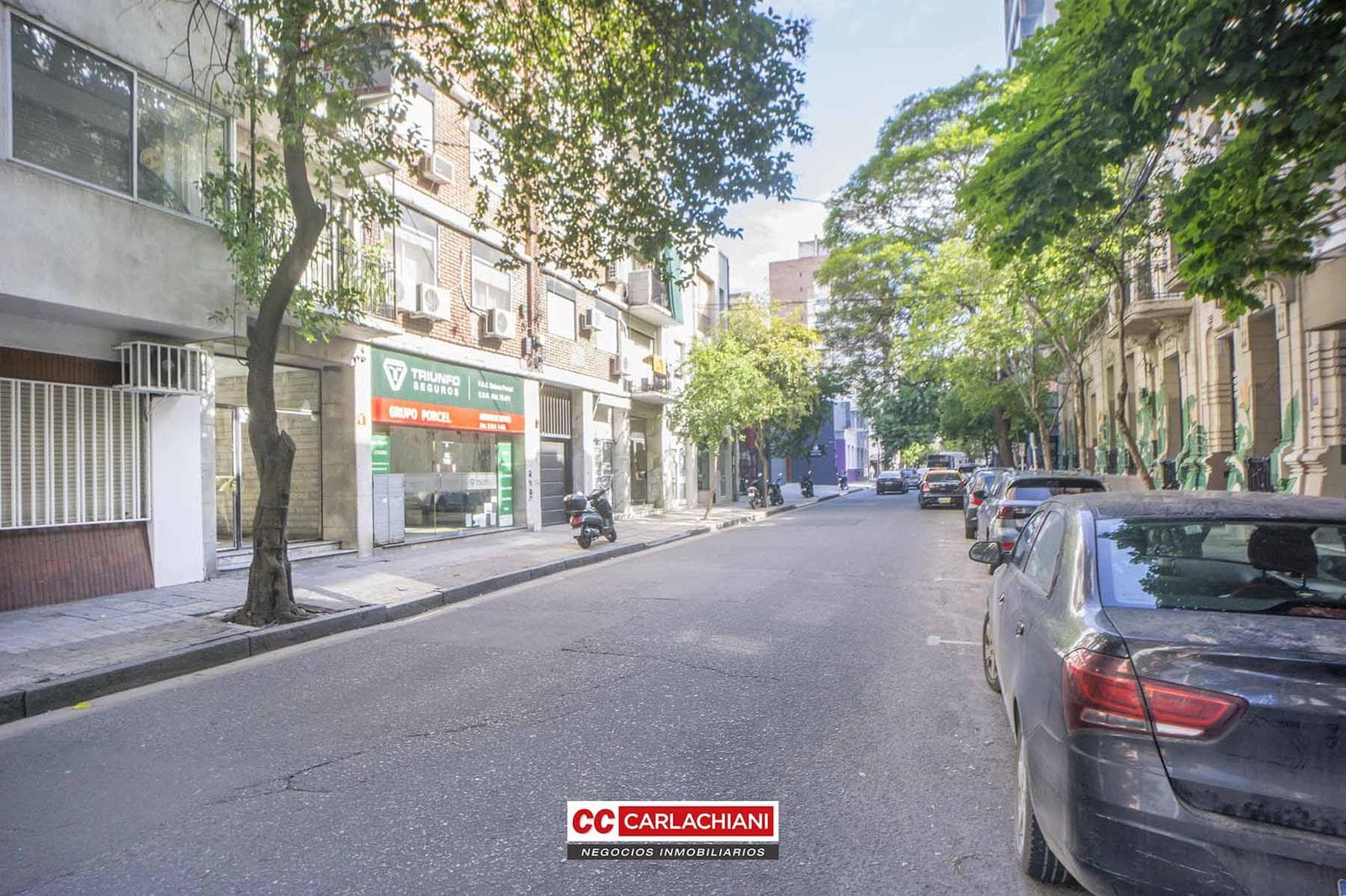 3-Bedroom Apartment for Sale in Downtown Rosario - Balcony, Partially Furnished