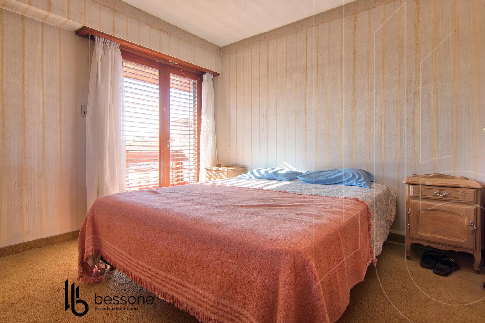5-Room Villa with Private Parking Lot in Pinos de Anchorena—Eligible for Financing