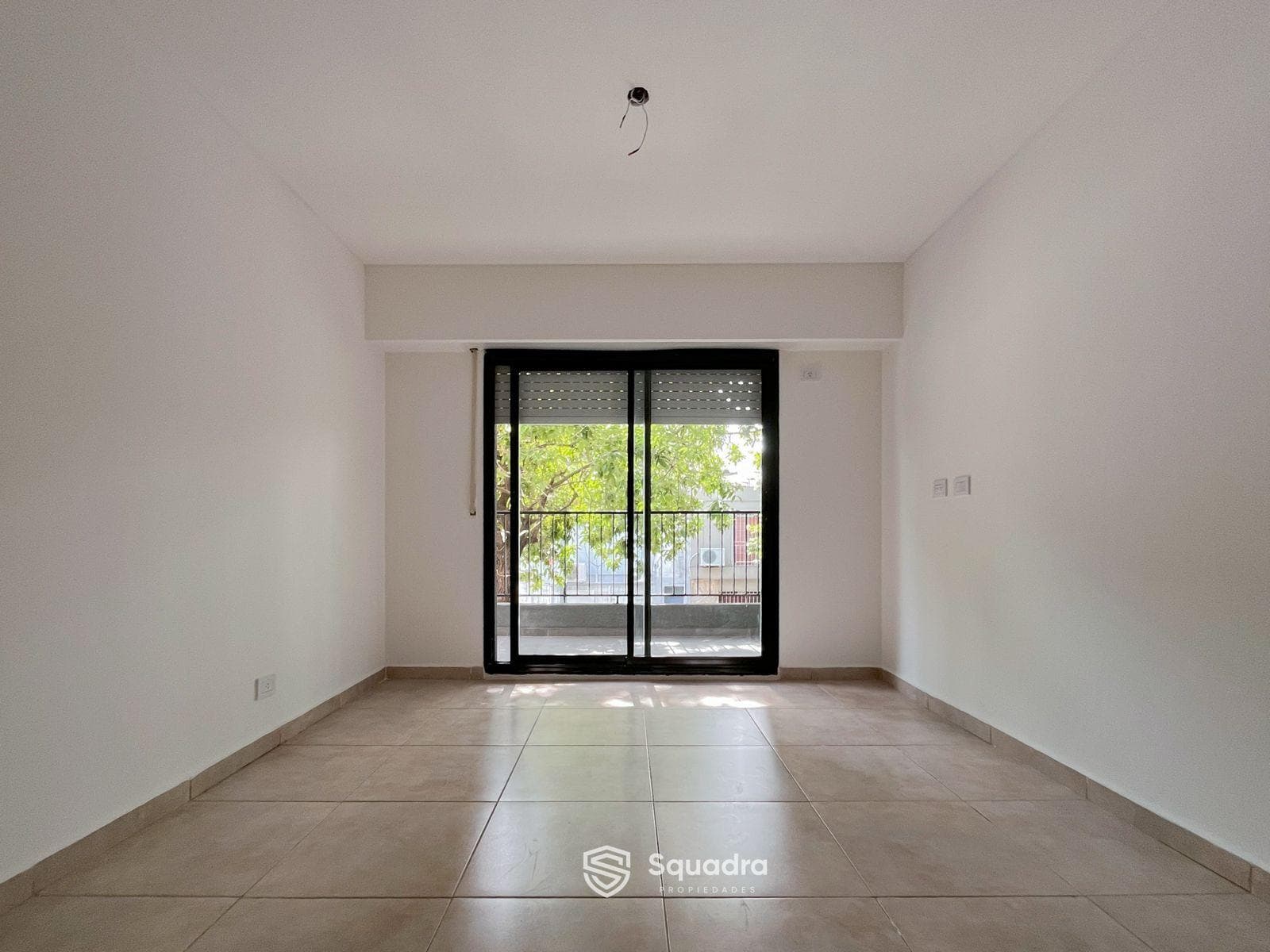 FOR SALE - Studio apartment with a front-facing balcony - Echesortu, Rosario.