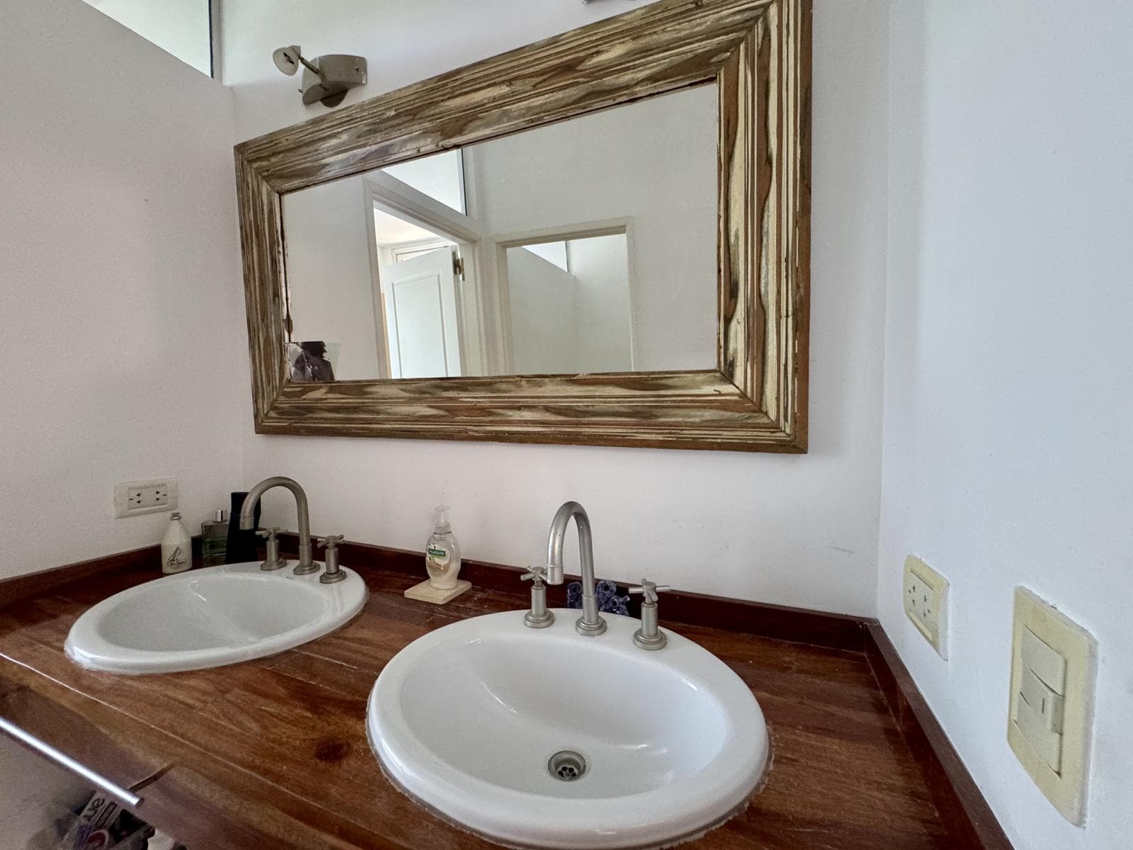 House for Sale in Talar del Lago 1