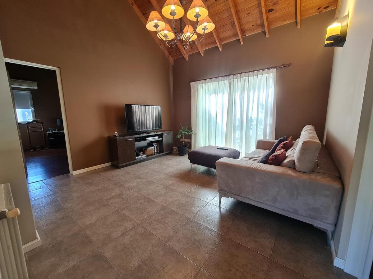 House for Sale in Talar Del Lago I
