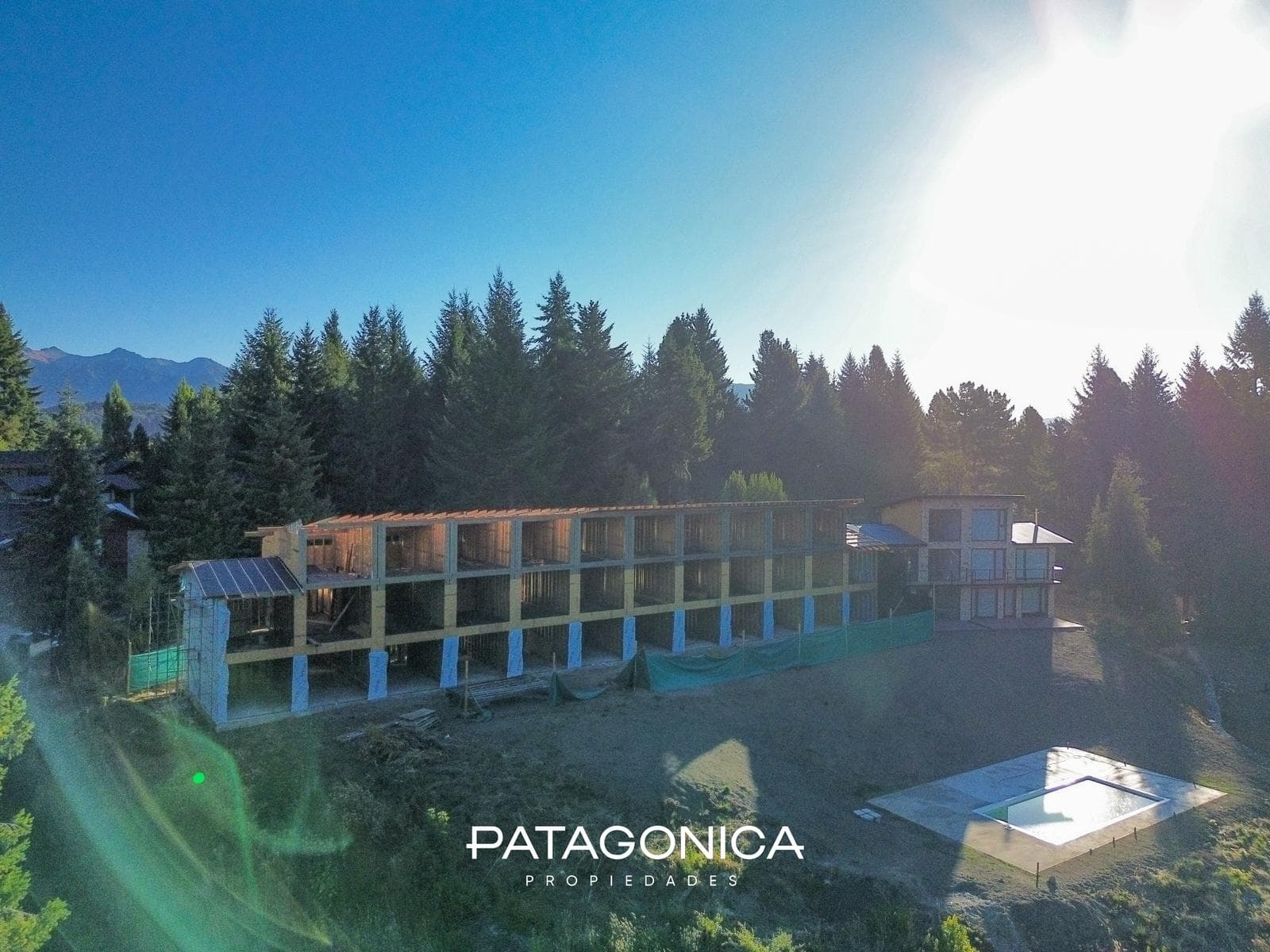 86-square-meter 2-bedroom apartment with a view of the lake. 50% down payment and fixed monthly payments