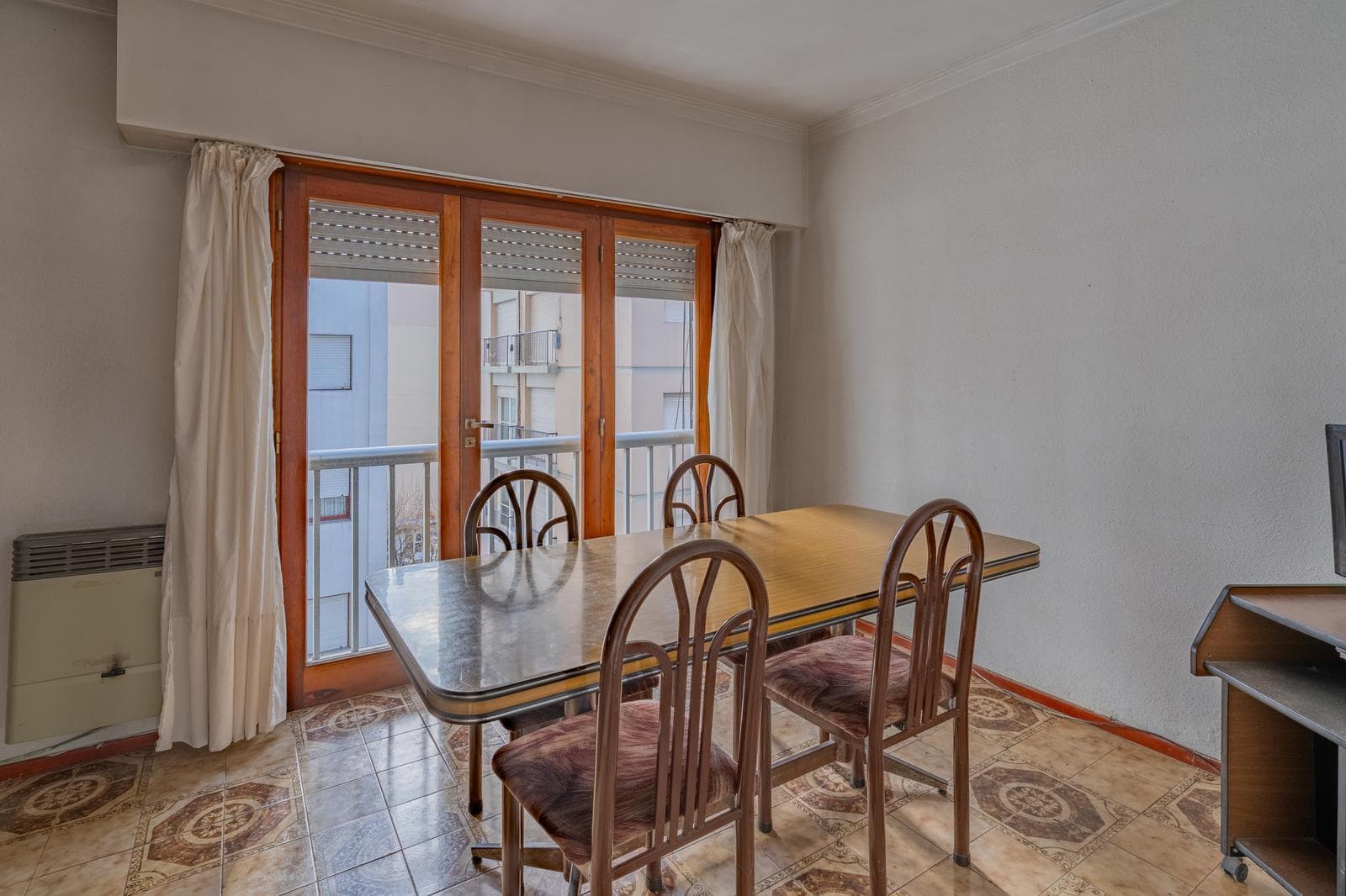 OPPORTUNITY - 2-Room Apartment with Balcony, Bright, Excellent View