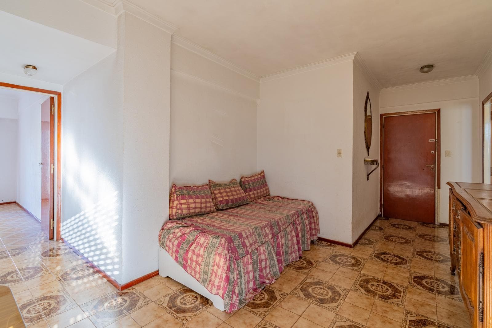 OPPORTUNITY - 2-Room Apartment with Balcony, Bright, Excellent View