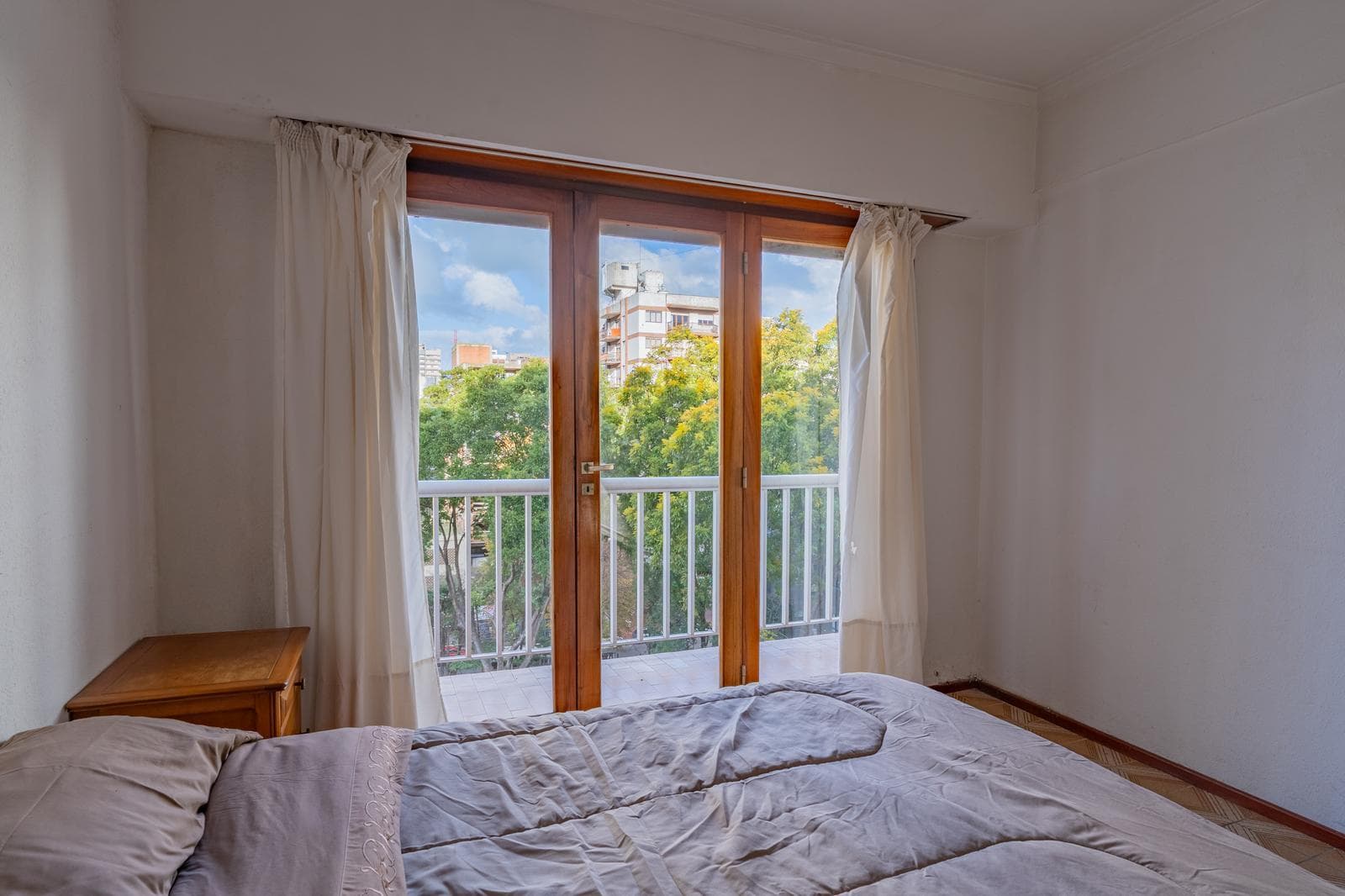 OPPORTUNITY - 2-Room Apartment with Balcony, Bright, Excellent View