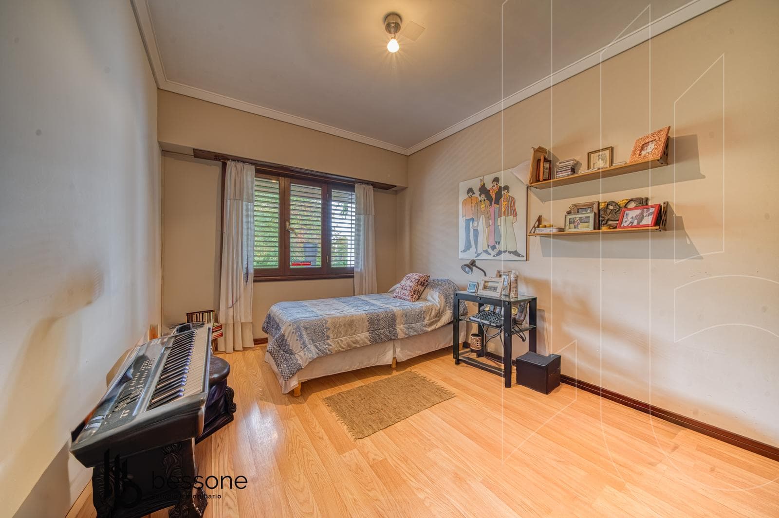 Duplex Home in the Best Part of the Los Pinares Neighborhood
