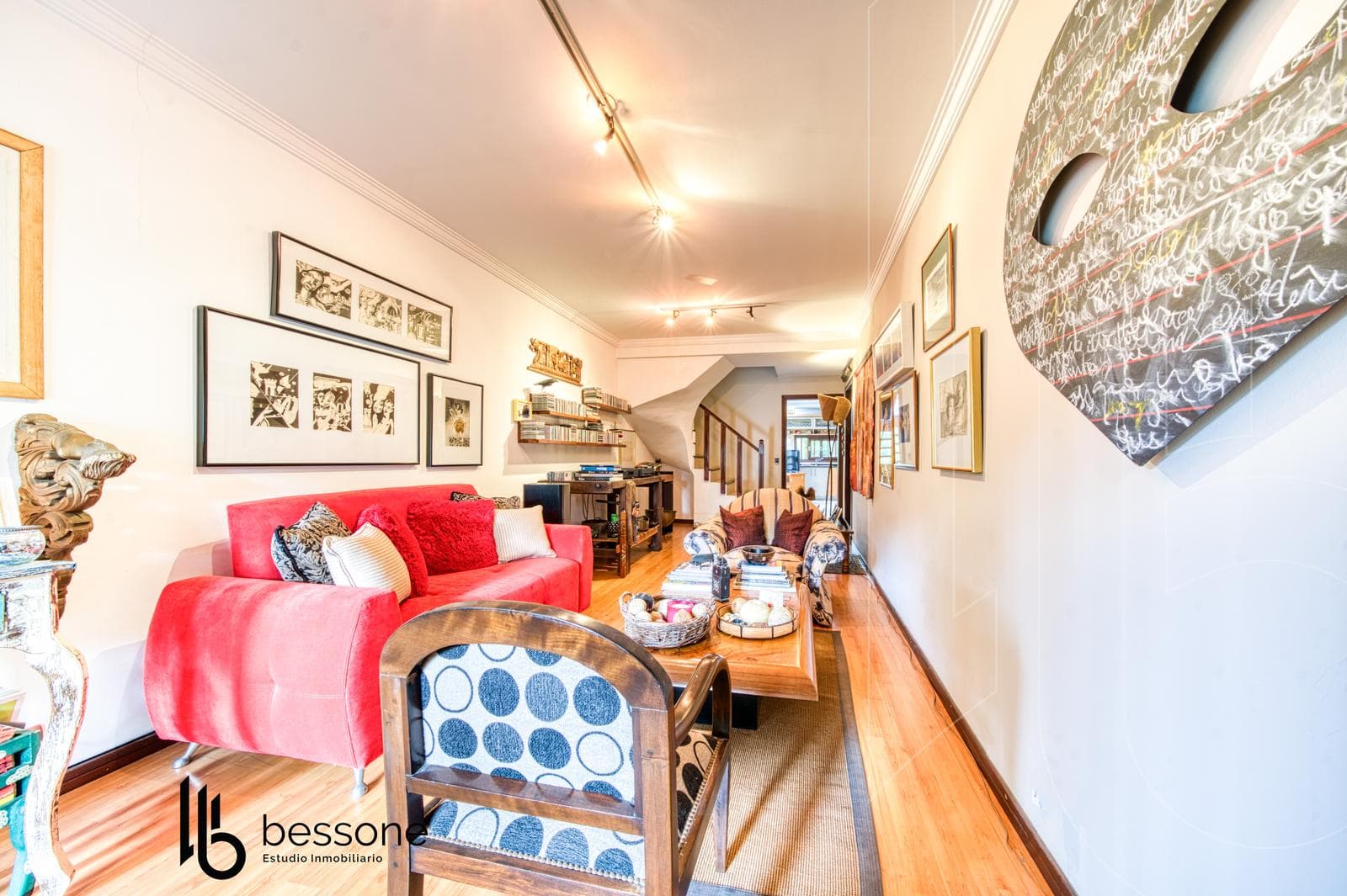 Duplex Home in the Best Part of the Los Pinares Neighborhood