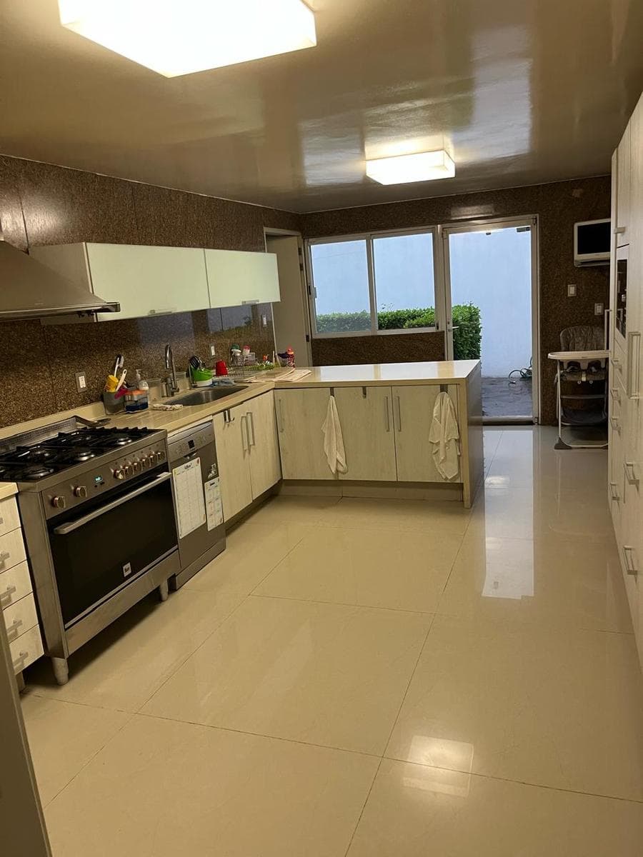 BEAUTIFUL HOME FOR SALE WITHIN THE LAS FUENTES GOLF CLUB